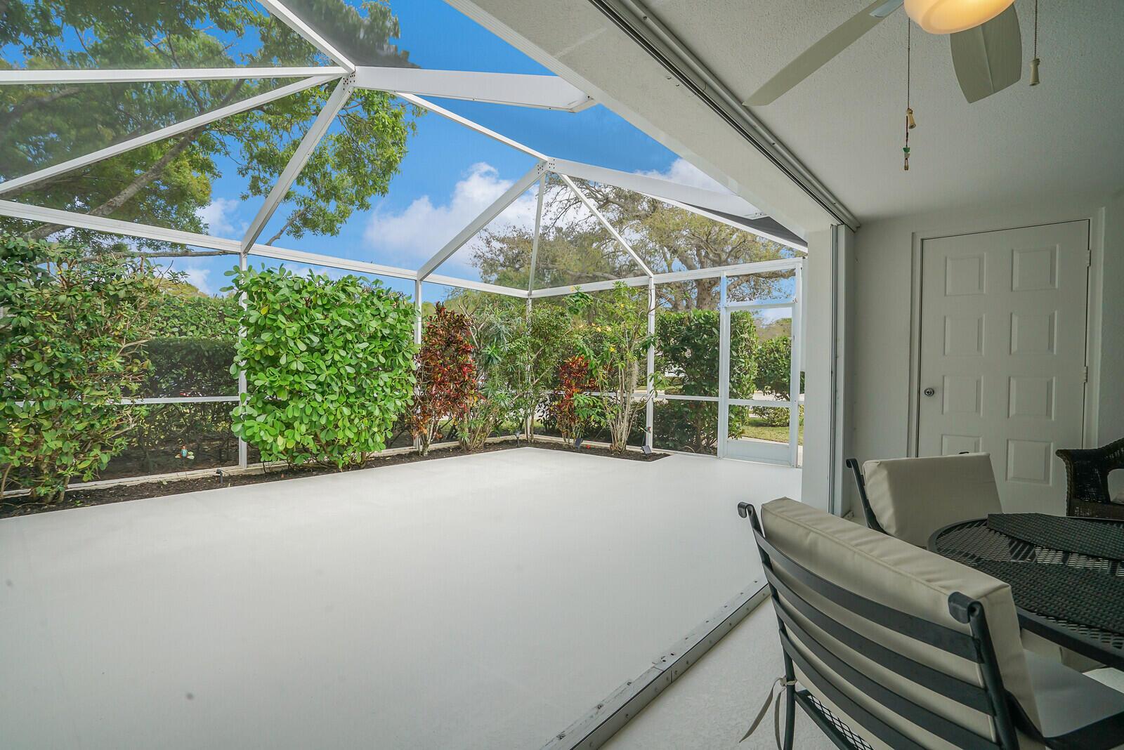 9102 Chapman Oak Court