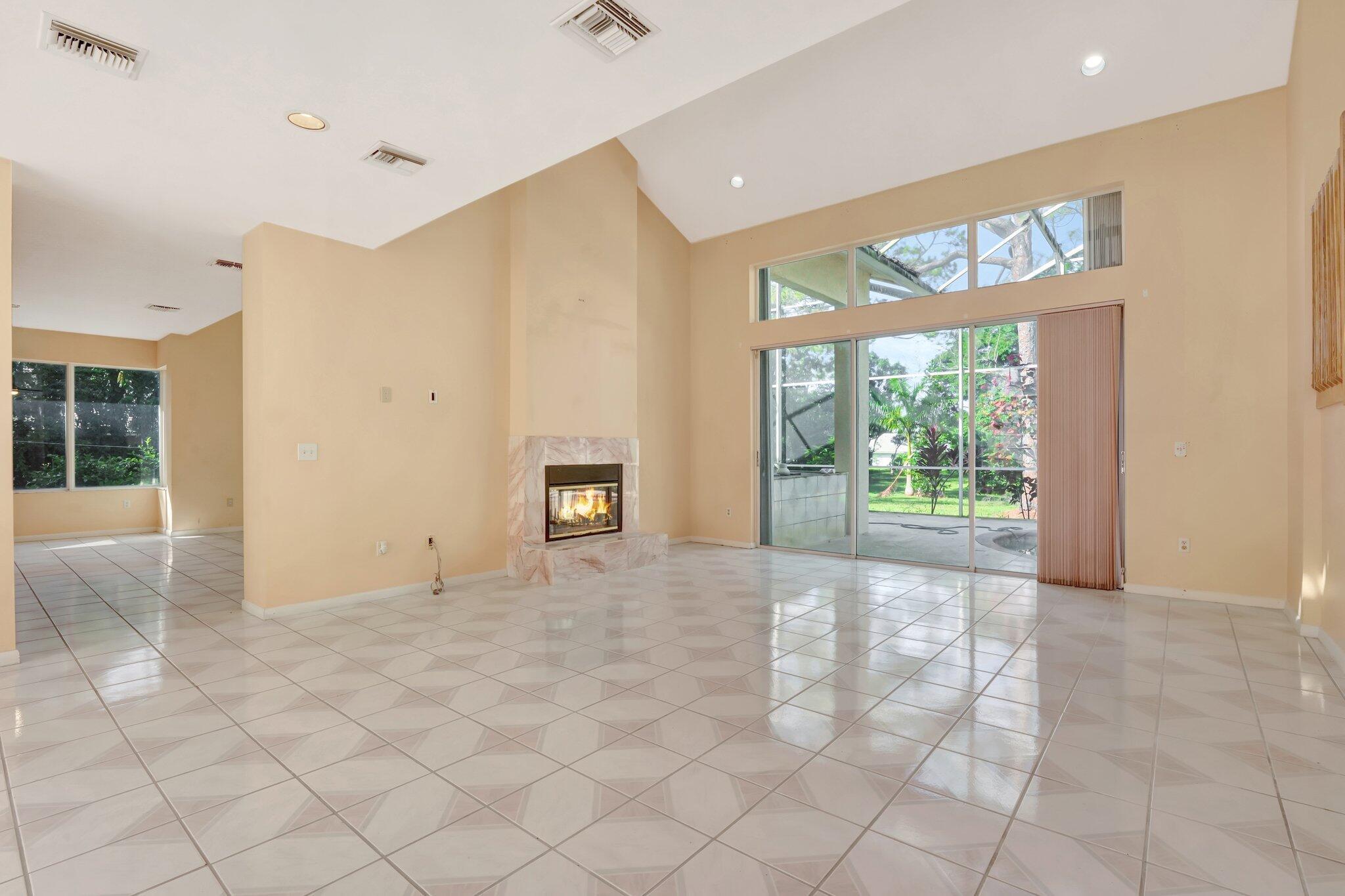 5377 NW 80th Terrace