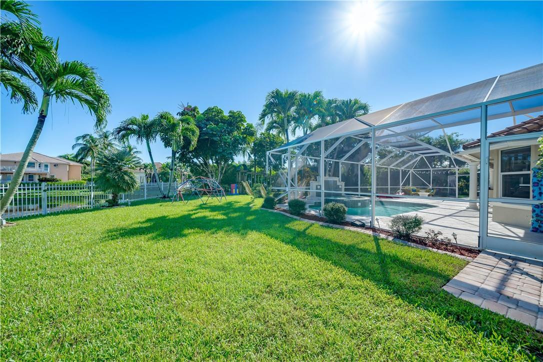 HIDDEN HAMMOCKS/OAKBROOK - Residential