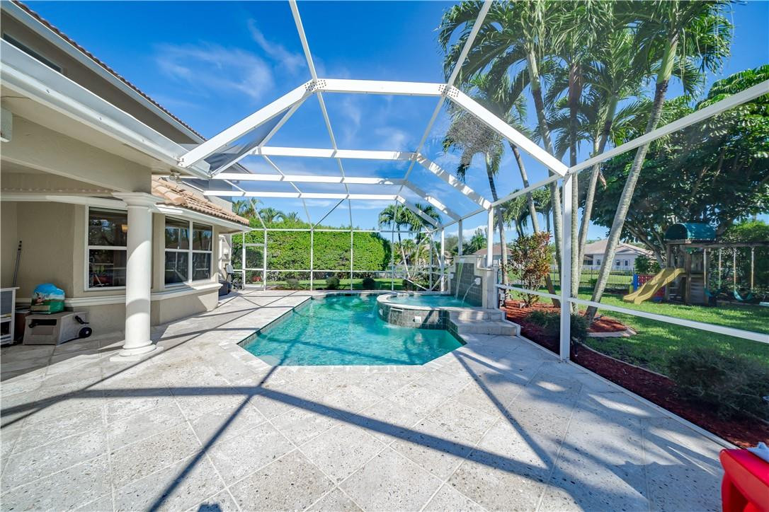 HIDDEN HAMMOCKS/OAKBROOK - Residential