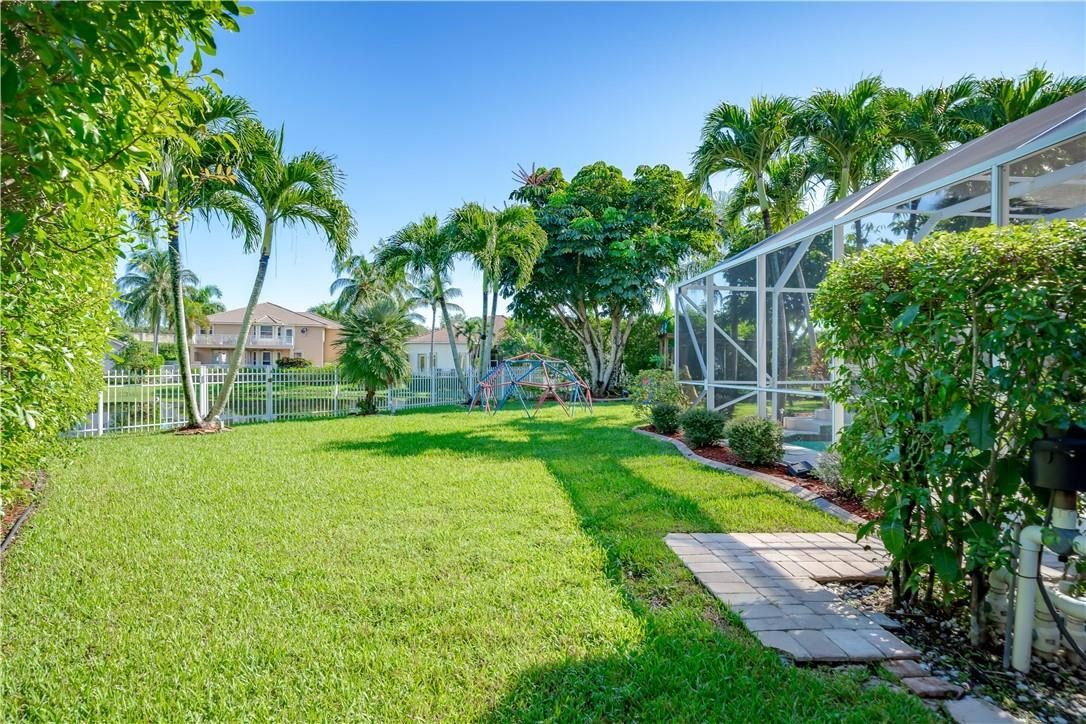 HIDDEN HAMMOCKS/OAKBROOK - Residential