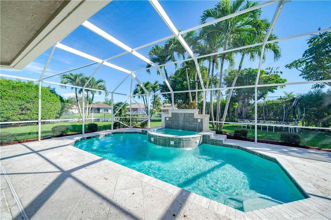HIDDEN HAMMOCKS/OAKBROOK - Residential