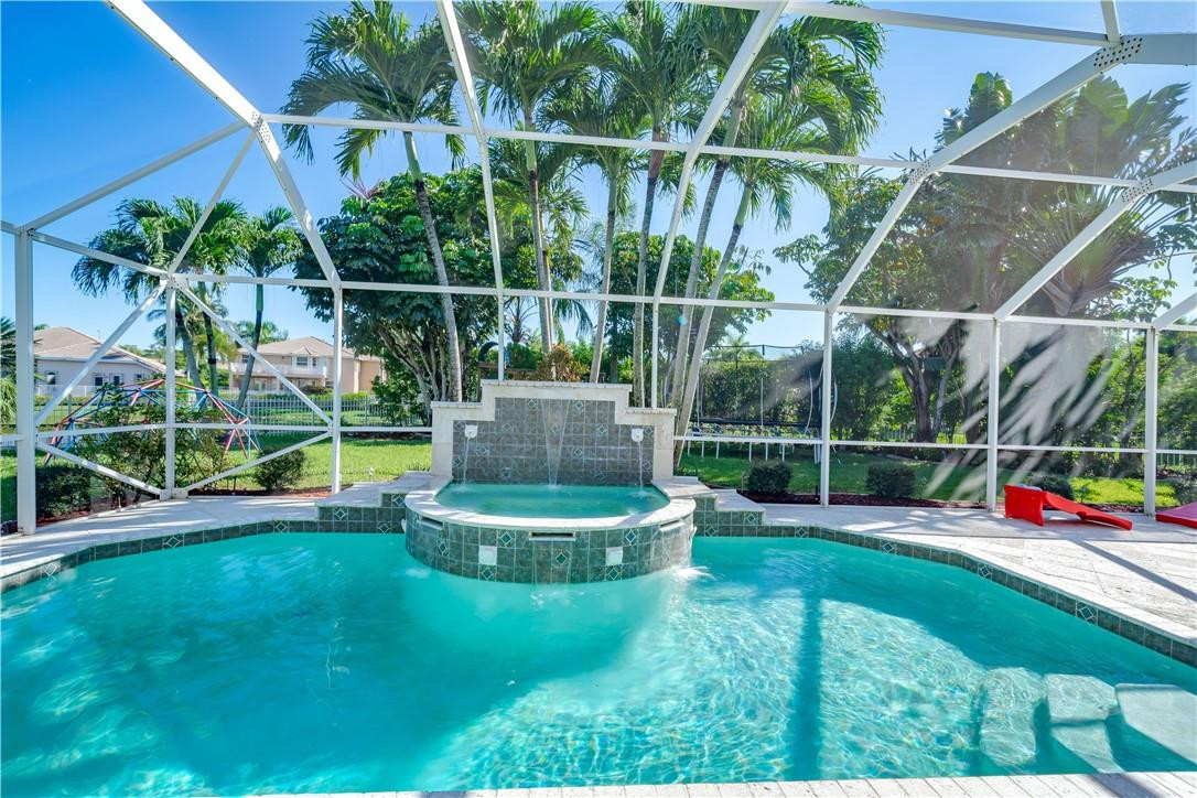 HIDDEN HAMMOCKS/OAKBROOK - Residential
