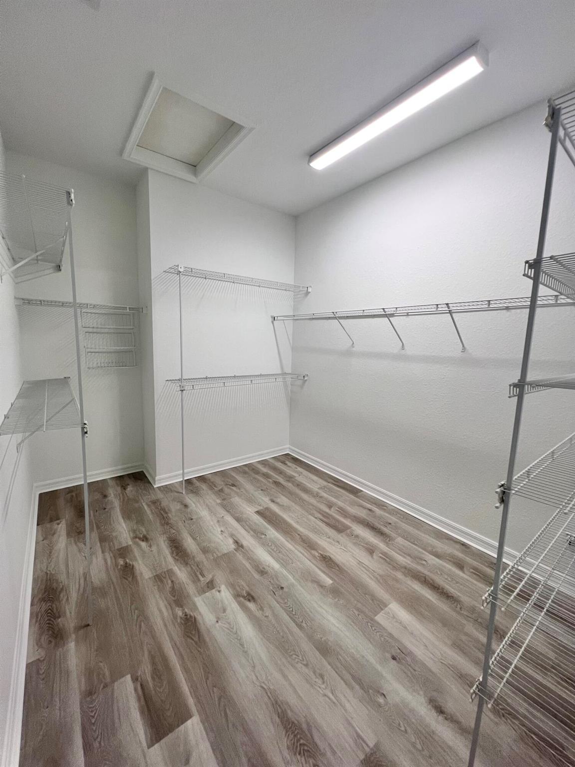 CARRIAGE POINTE TOWNHOMES - Residential Lease