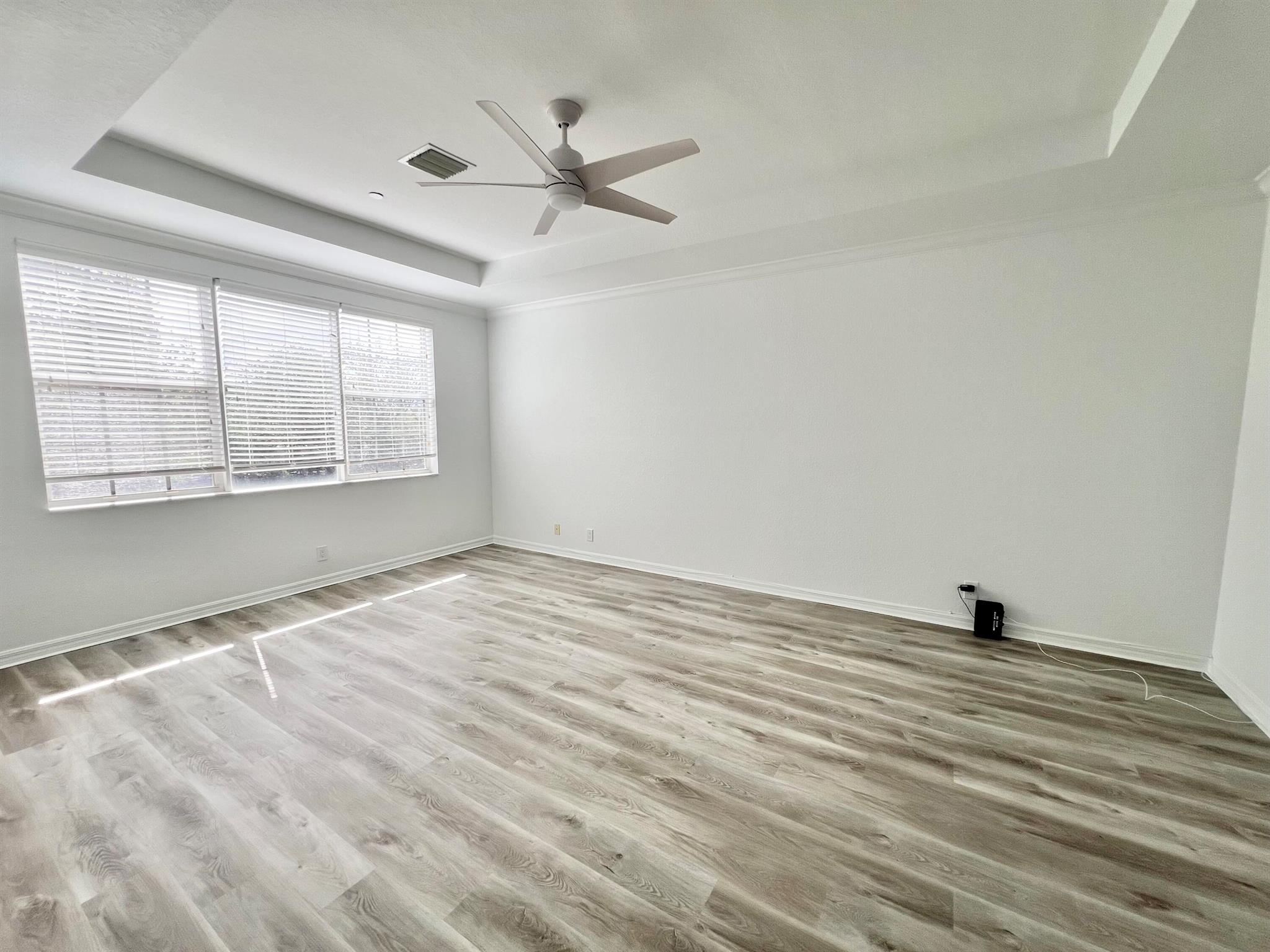 CARRIAGE POINTE TOWNHOMES - Residential Lease