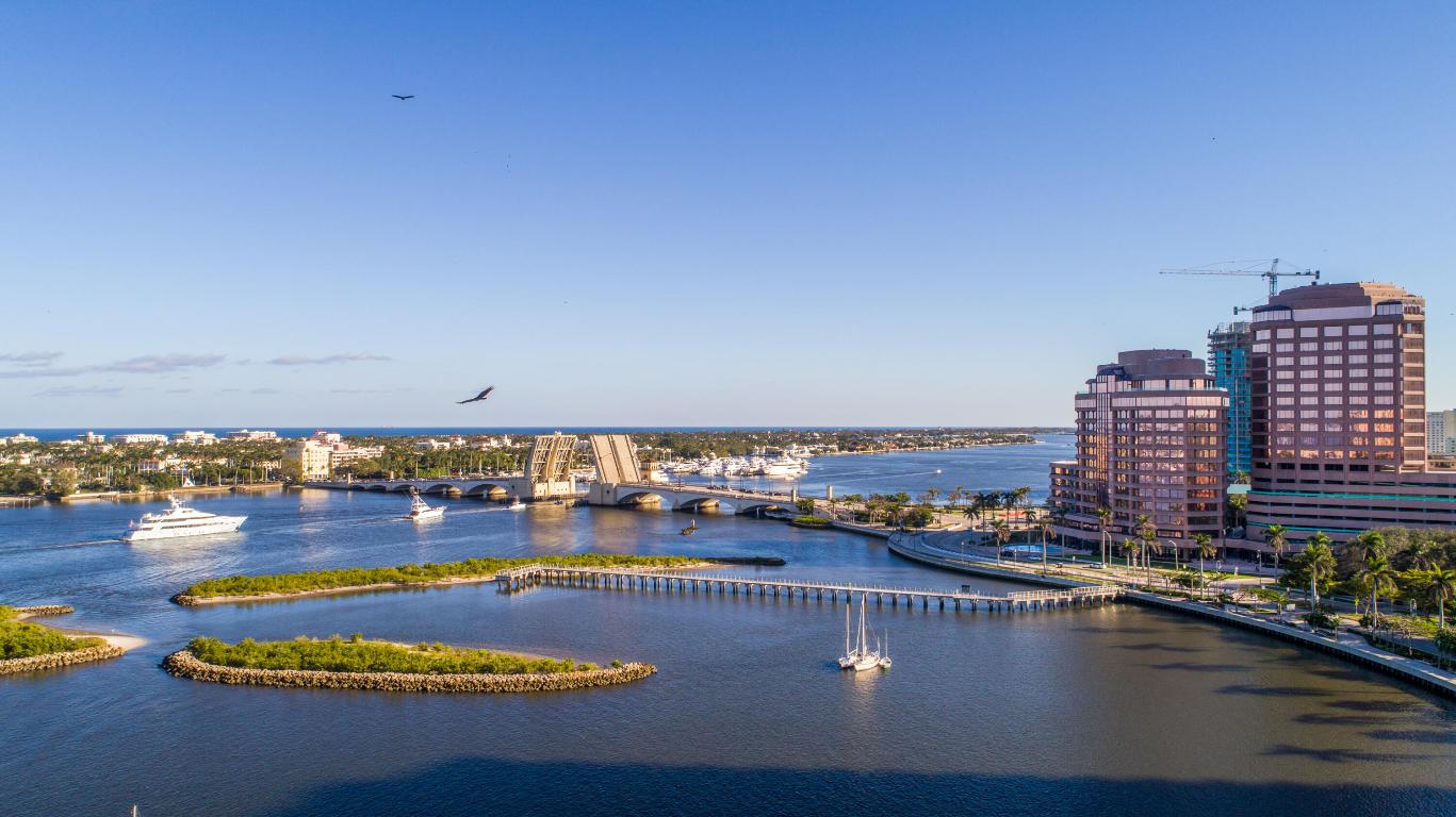 THIRTY FIVE SIXTY CONDO, Concordia East - Residential