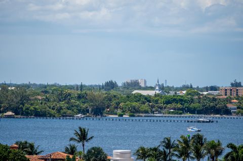 A home in South Palm Beach