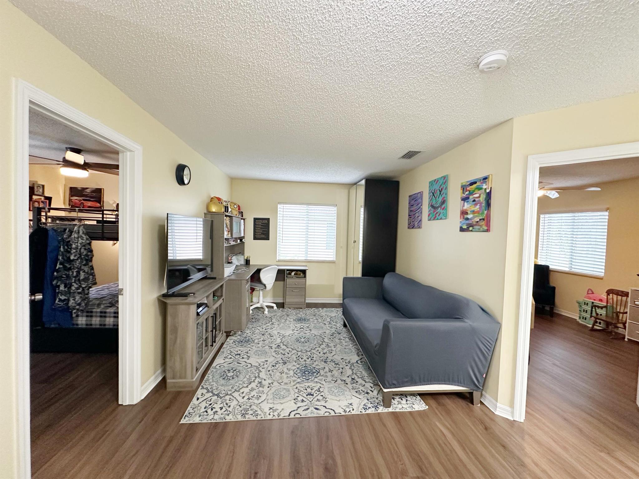 BANYAN TRAILS - Residential Lease
