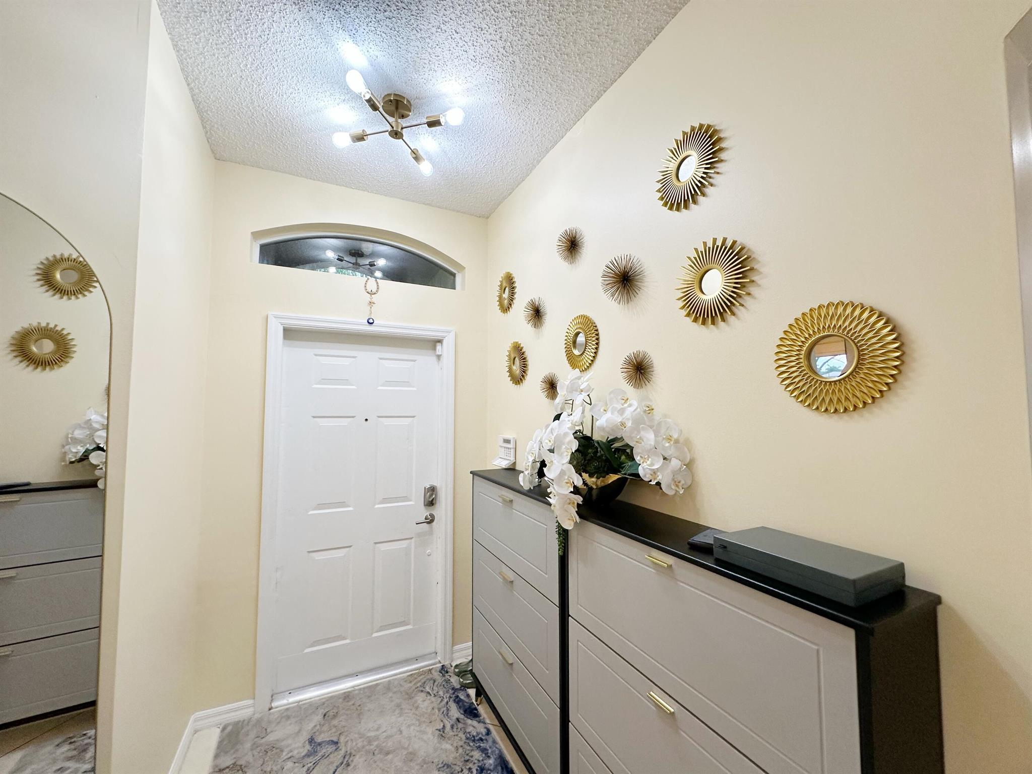 BANYAN TRAILS - Residential Lease