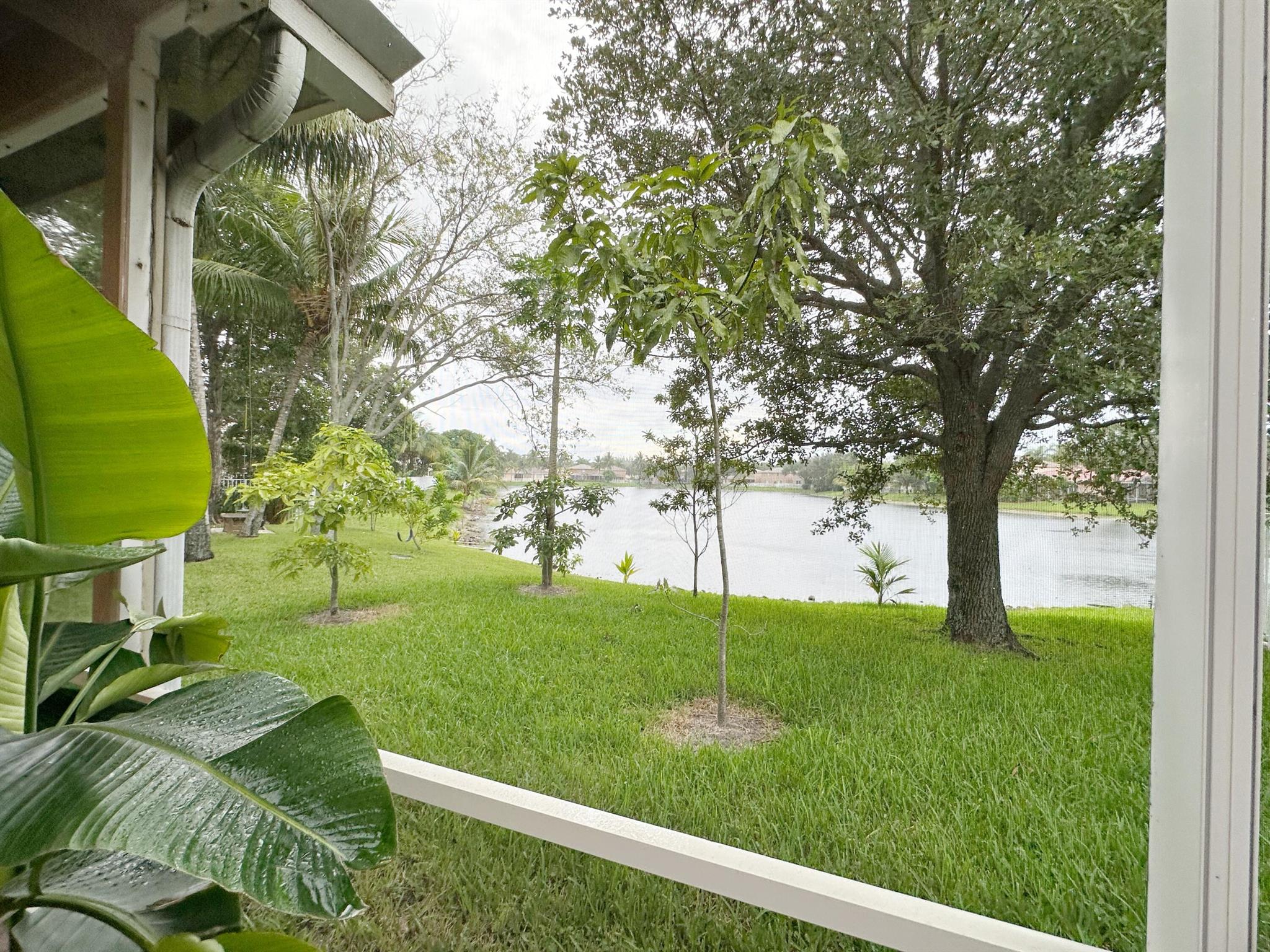 BANYAN TRAILS - Residential Lease