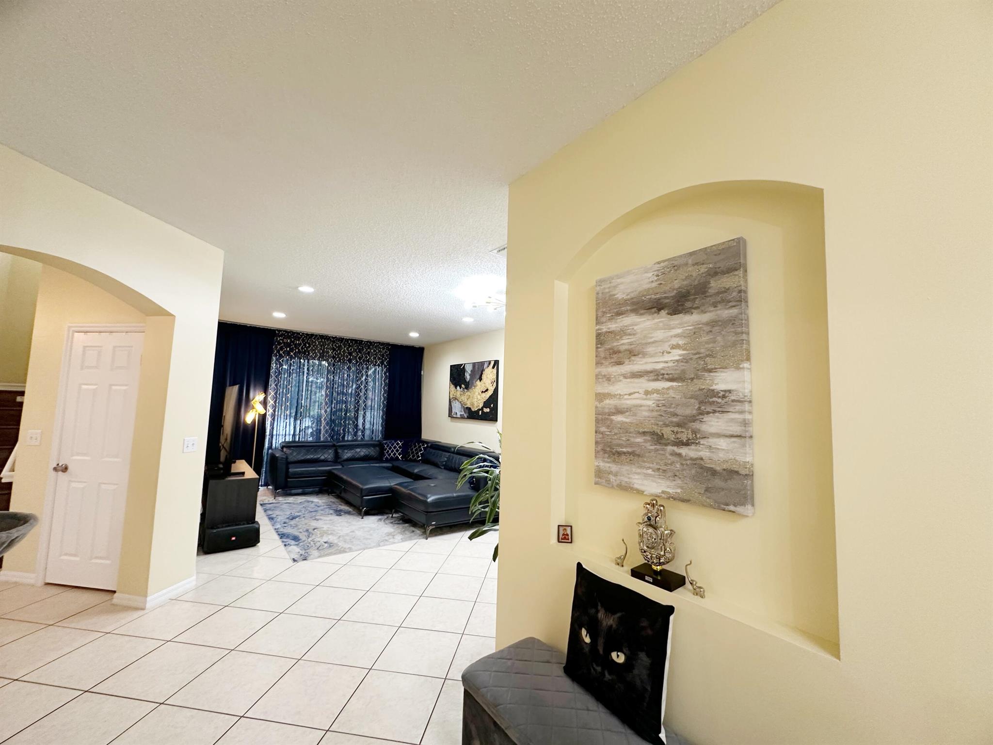 BANYAN TRAILS - Residential Lease
