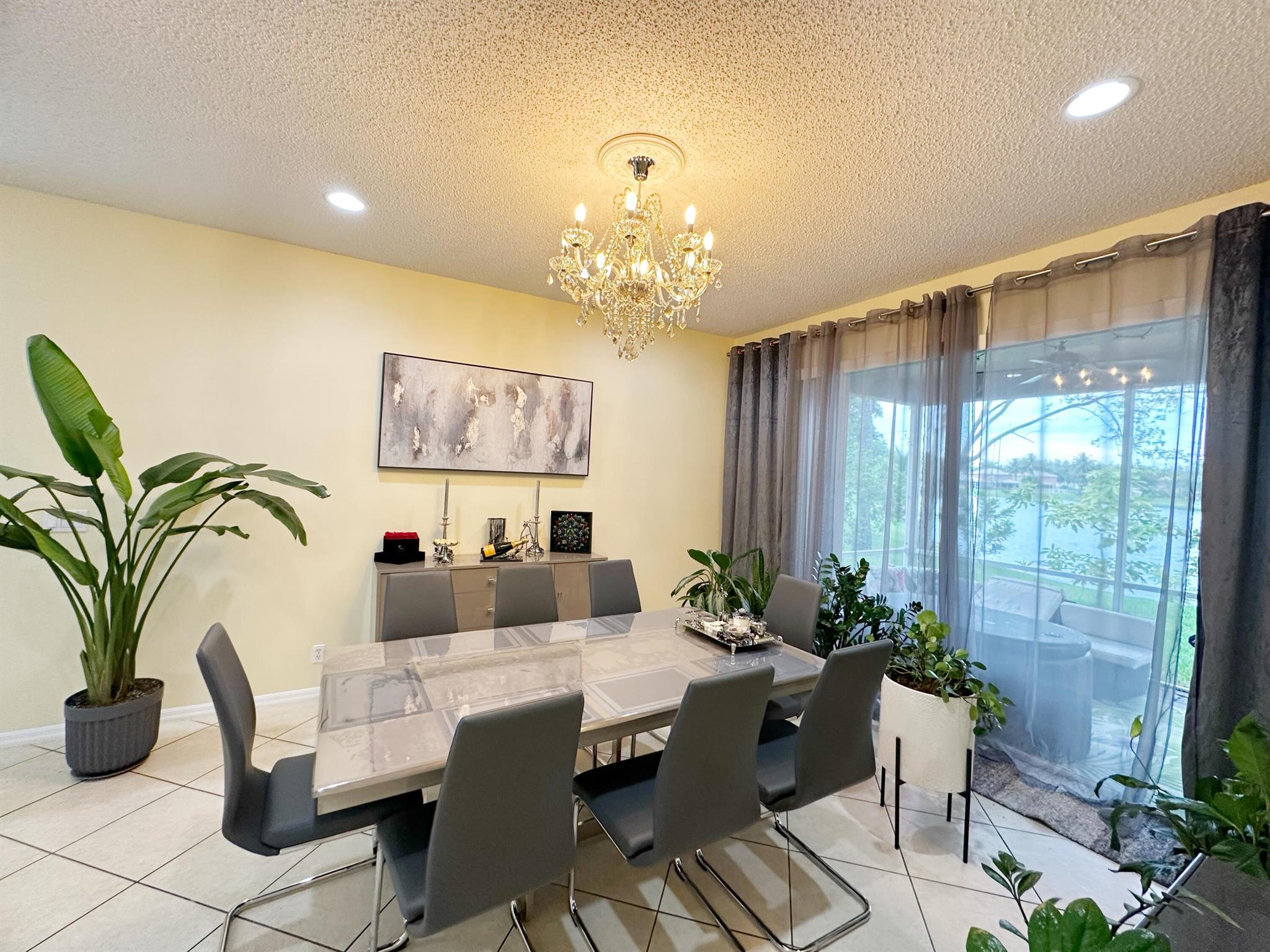BANYAN TRAILS - Residential Lease