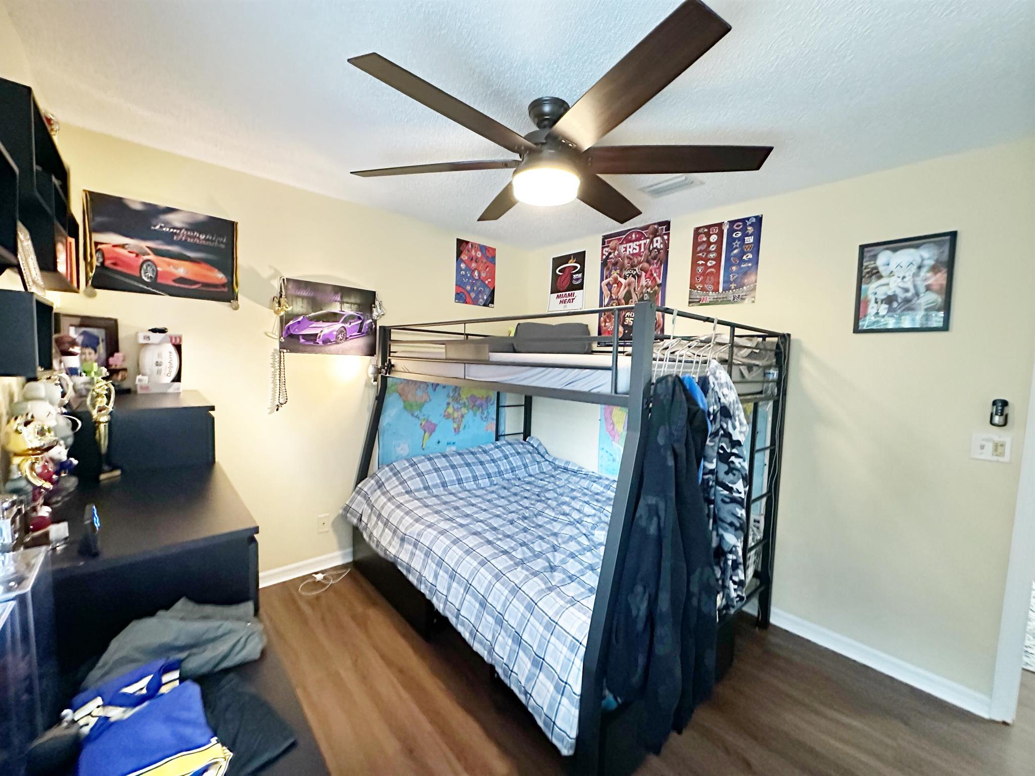 BANYAN TRAILS - Residential Lease