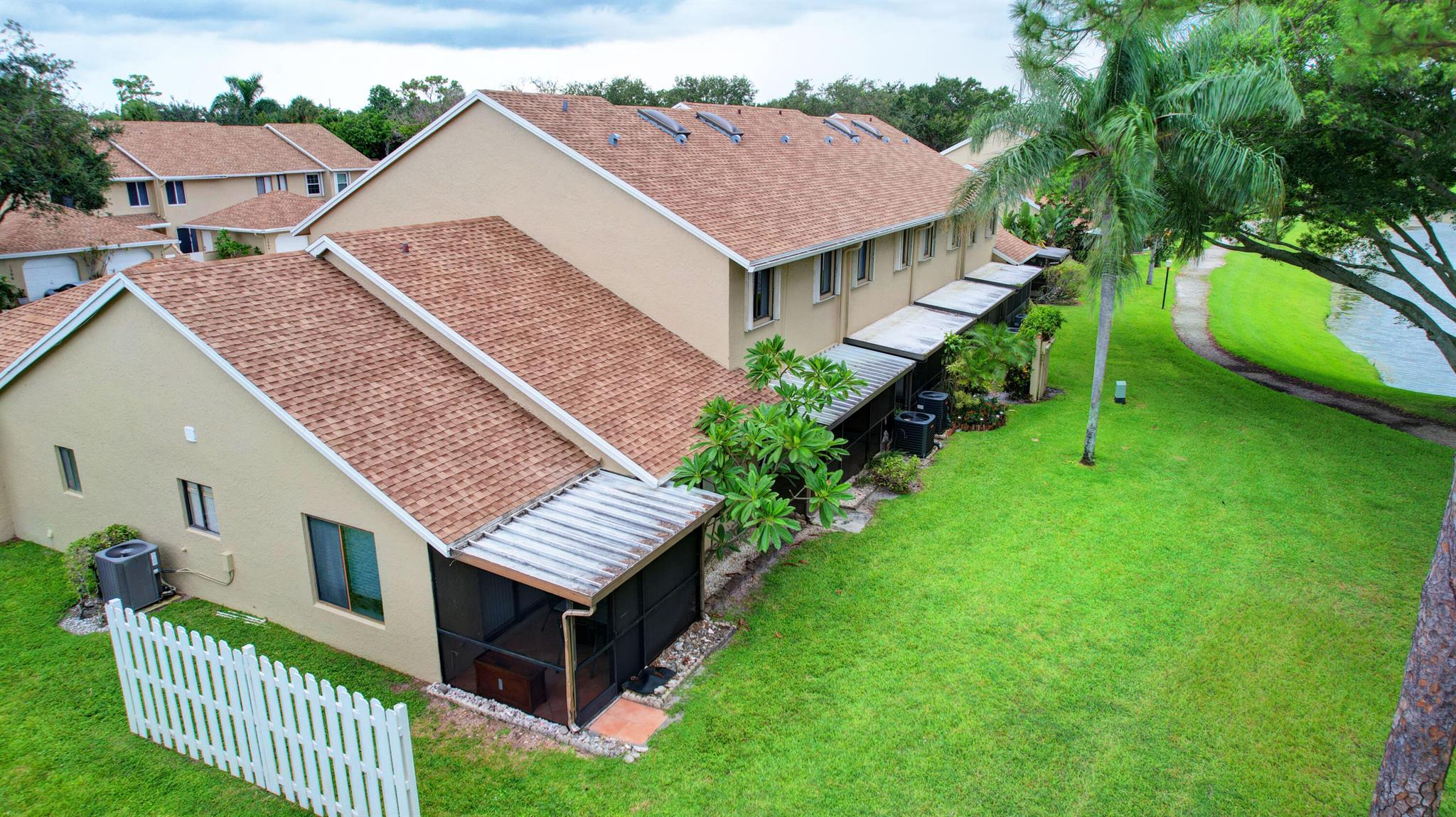 JOGGERS RUN - Residential