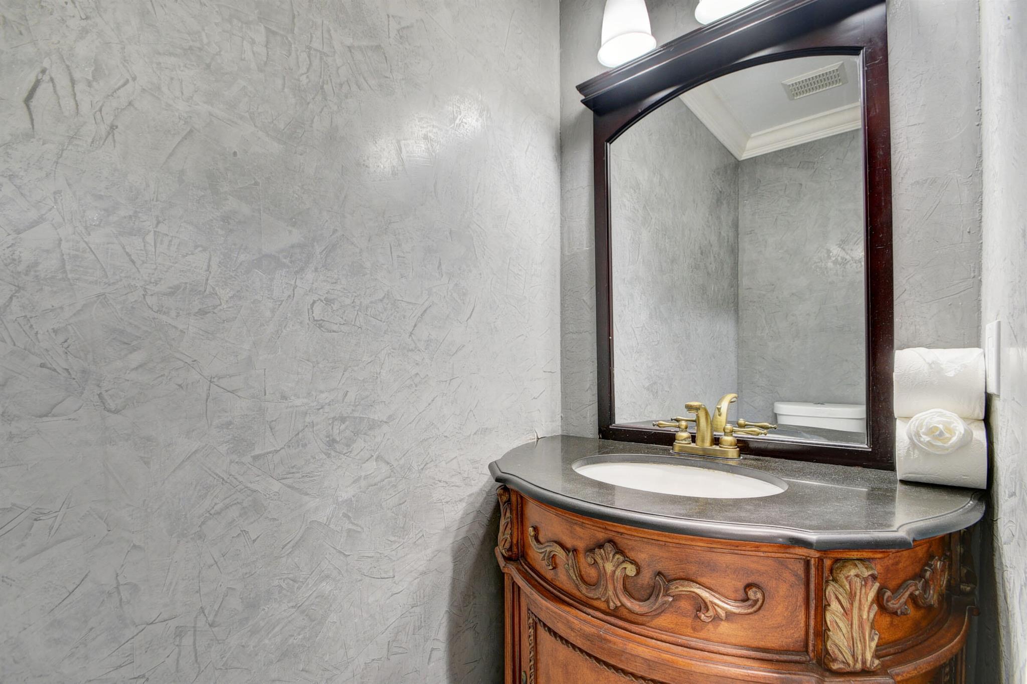 JOGGERS RUN - Residential