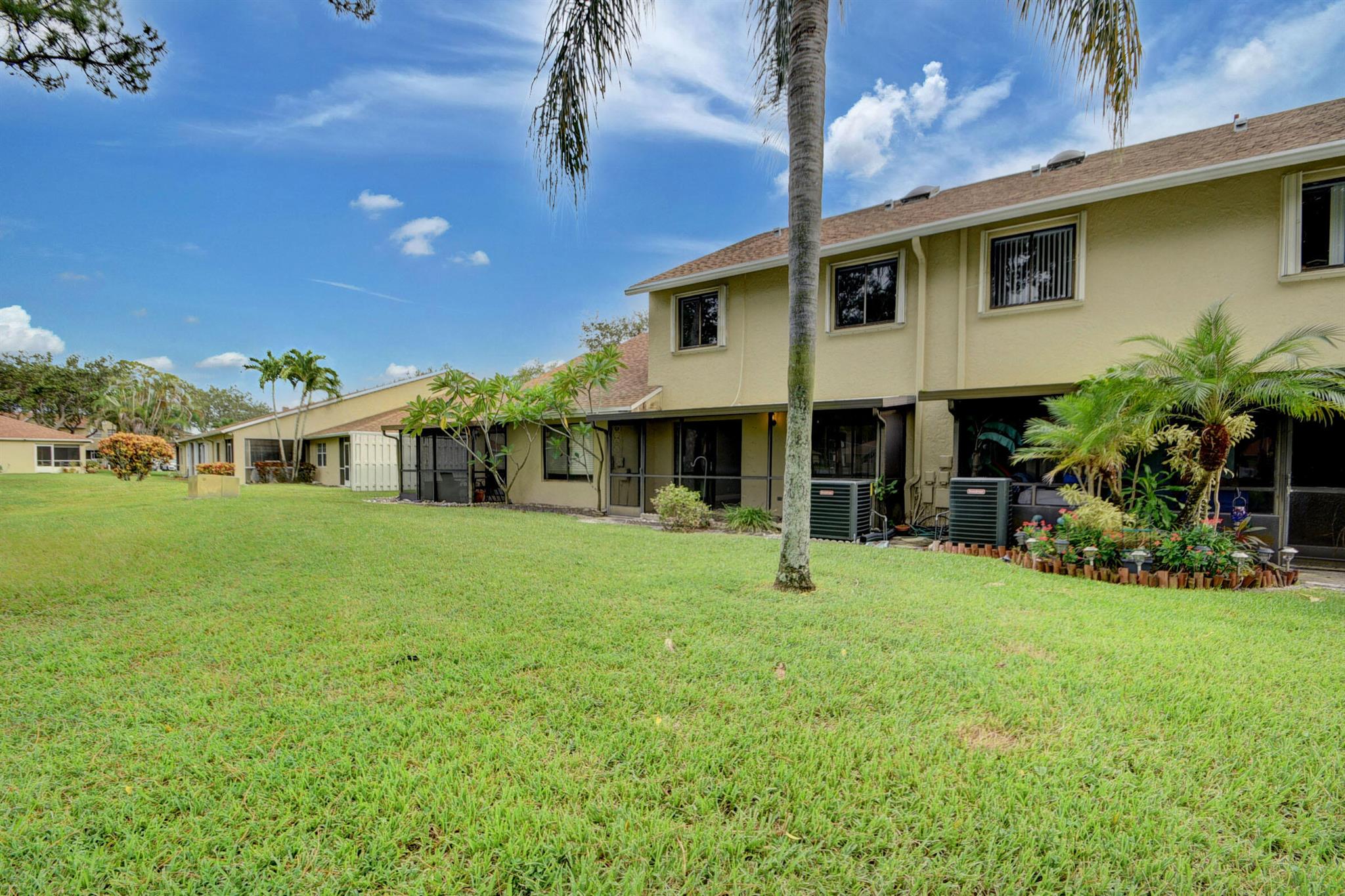 JOGGERS RUN - Residential