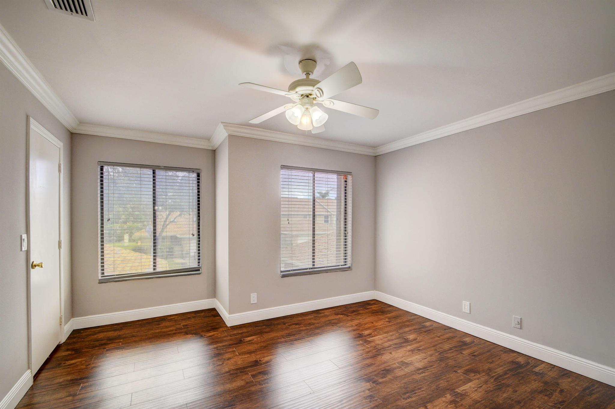 JOGGERS RUN - Residential