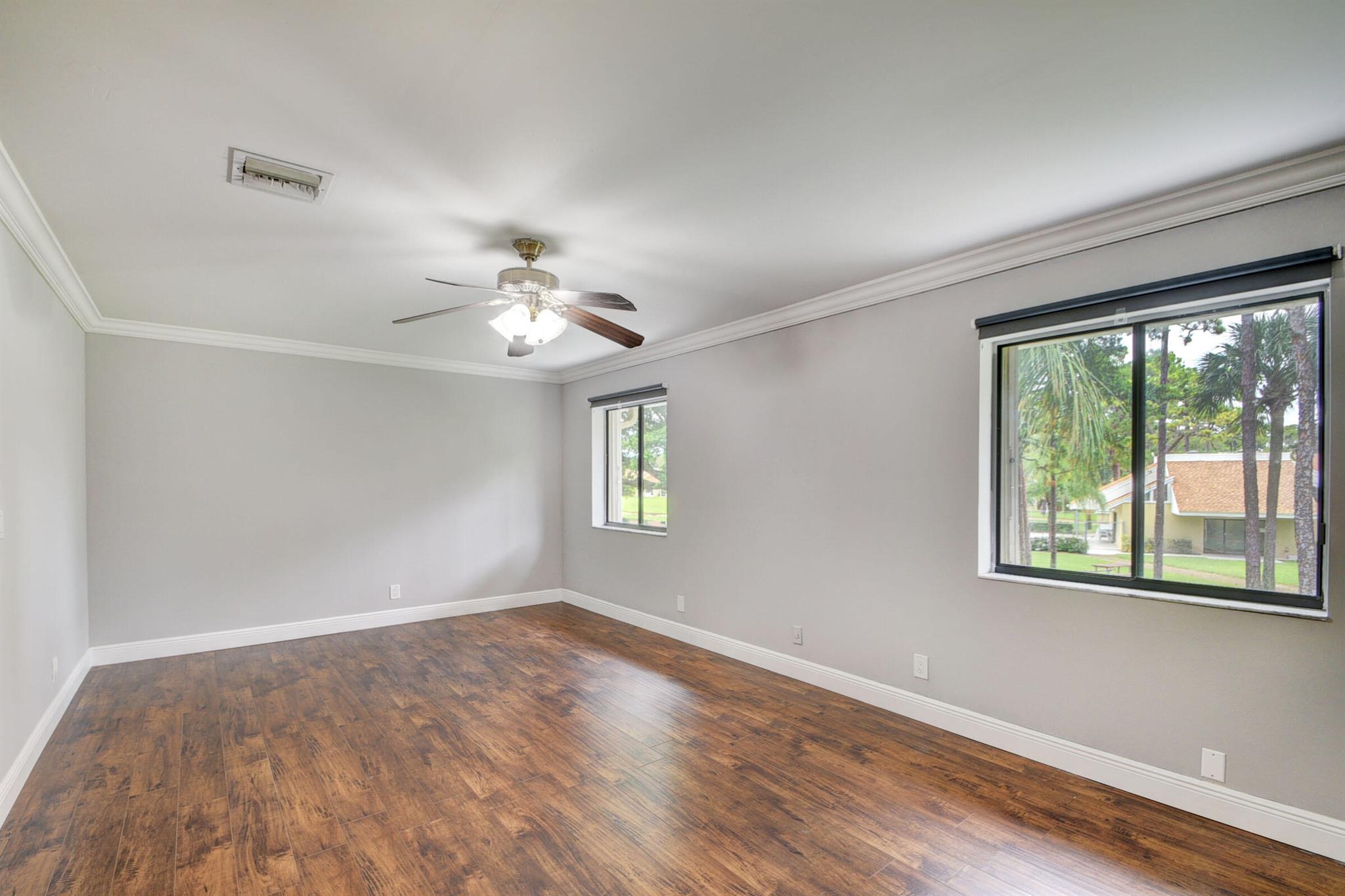 JOGGERS RUN - Residential