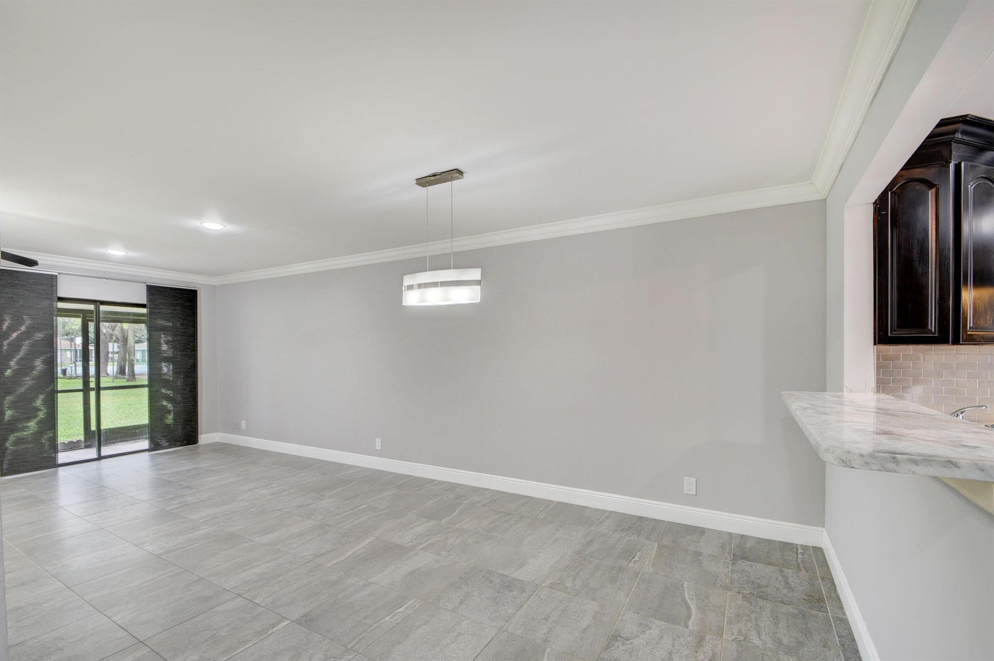 JOGGERS RUN - Residential