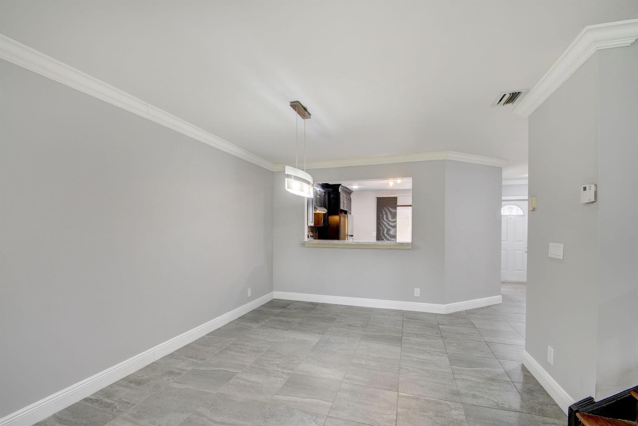 JOGGERS RUN - Residential