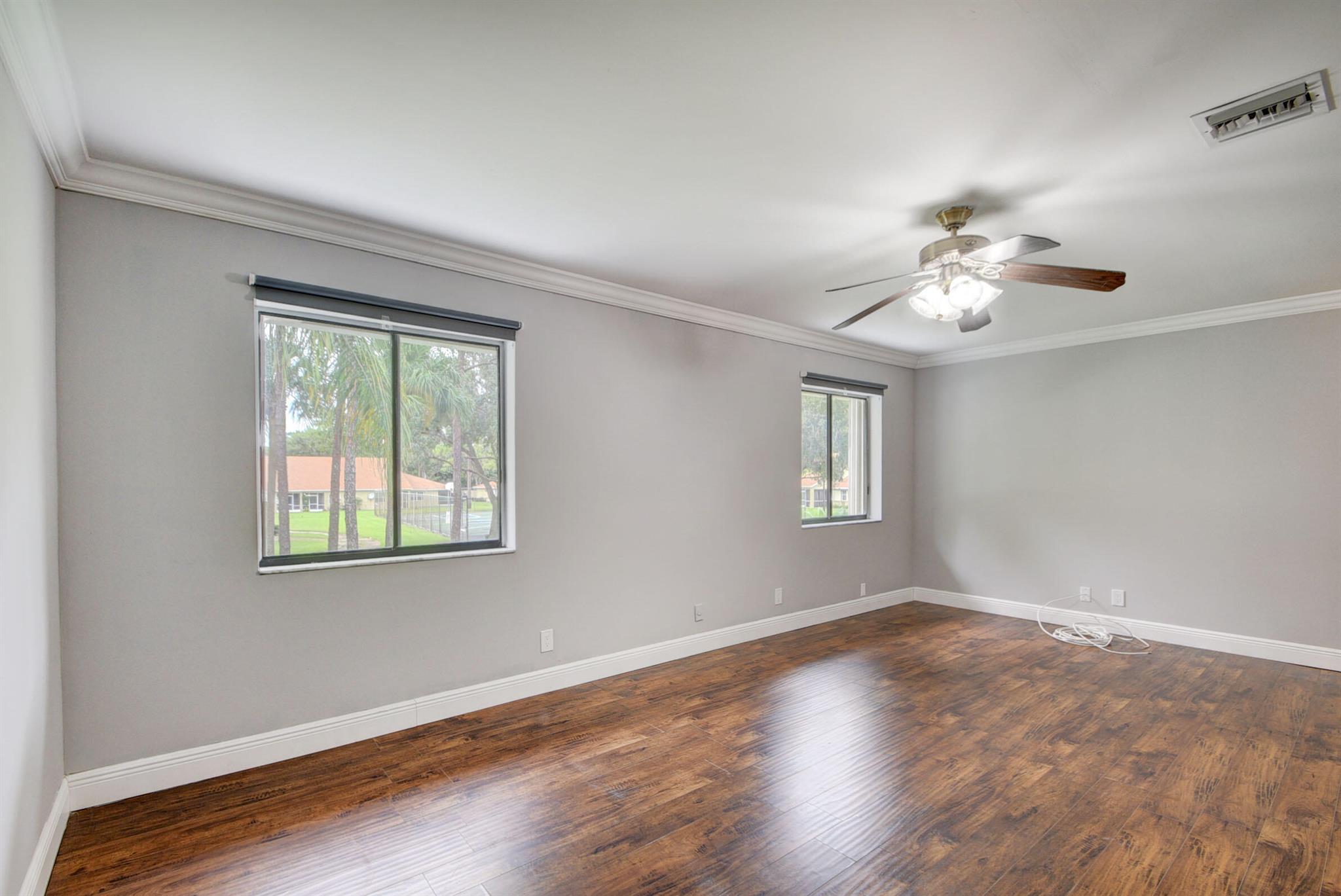 JOGGERS RUN - Residential