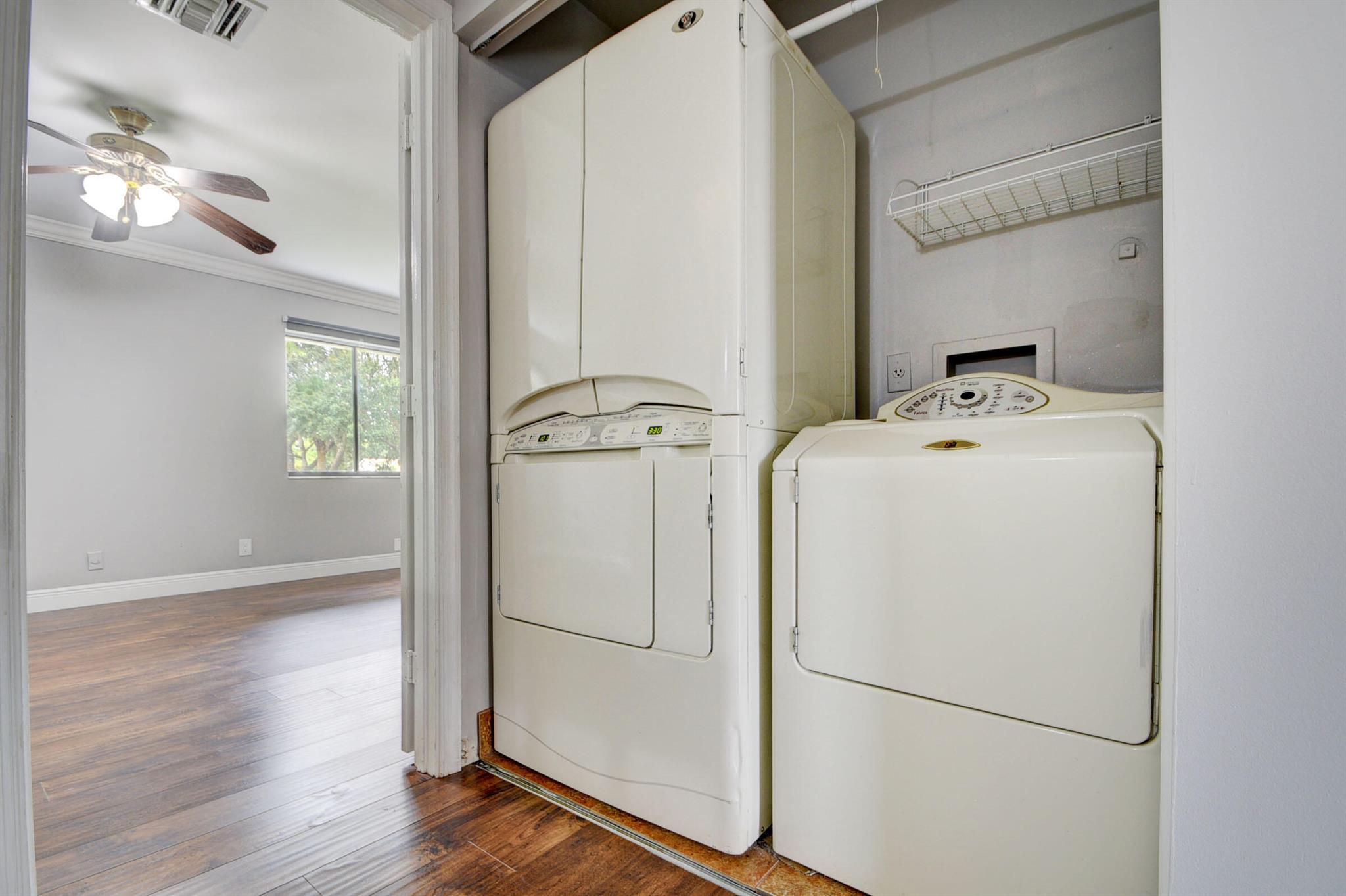 JOGGERS RUN - Residential