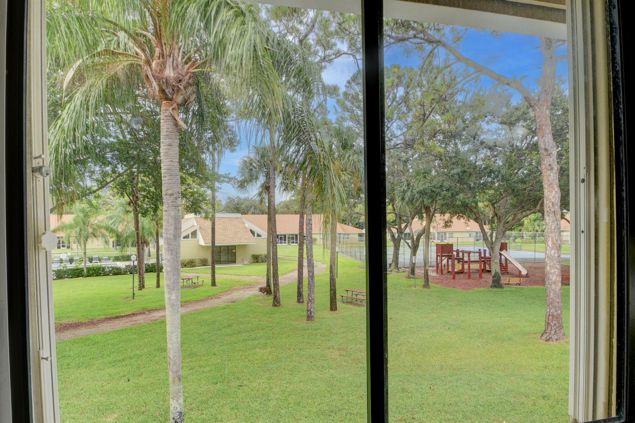 JOGGERS RUN - Residential