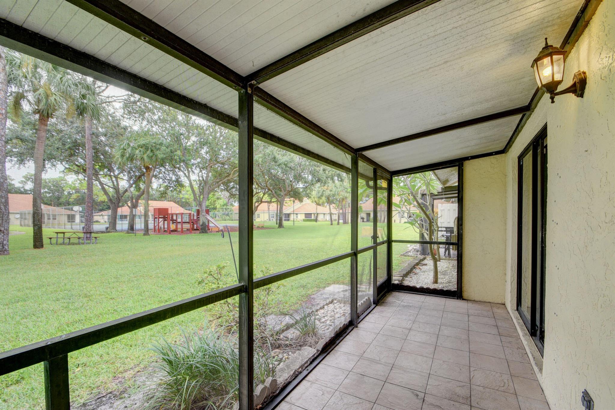 JOGGERS RUN - Residential