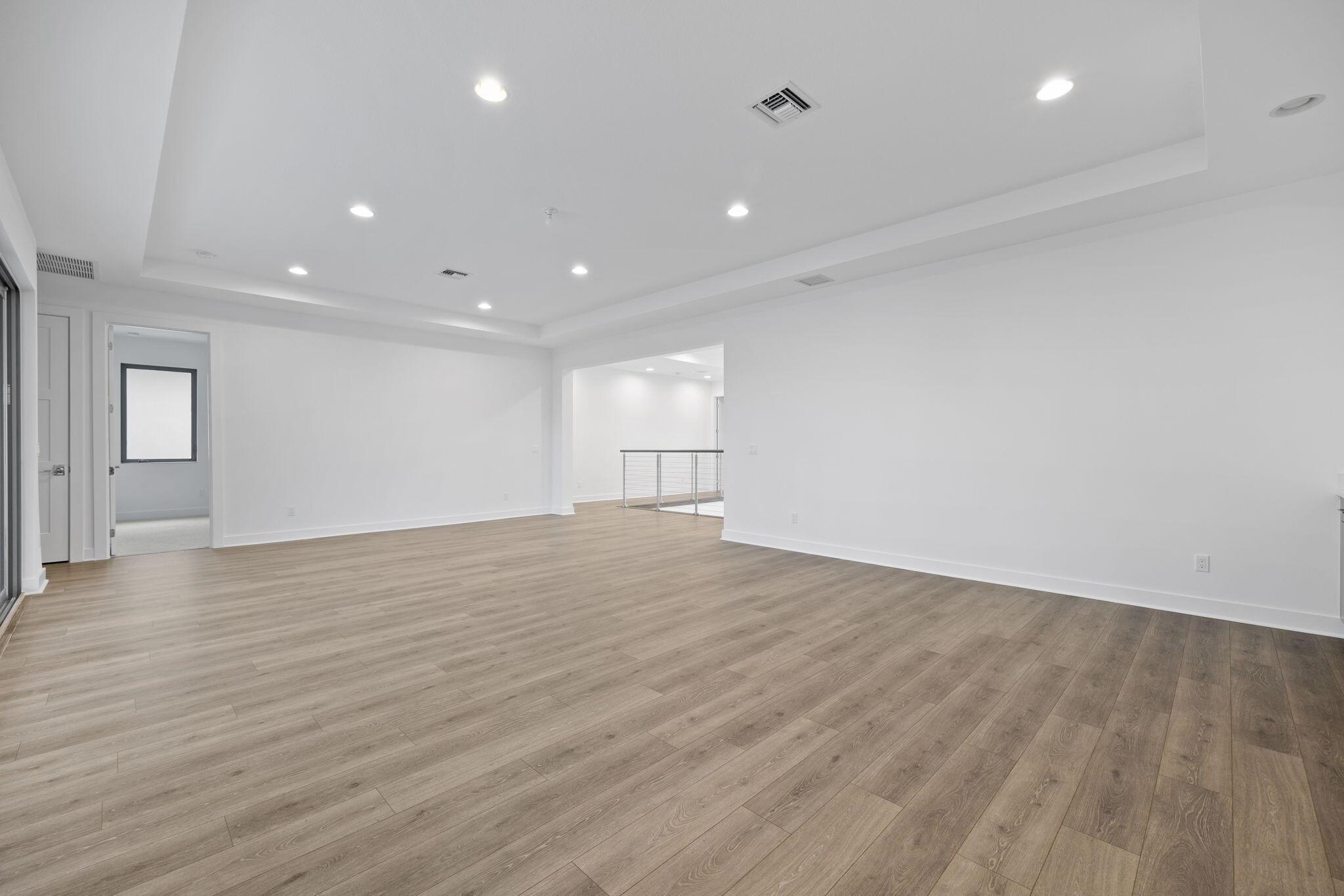 ALTON NEIGHBORHOOD - Residential