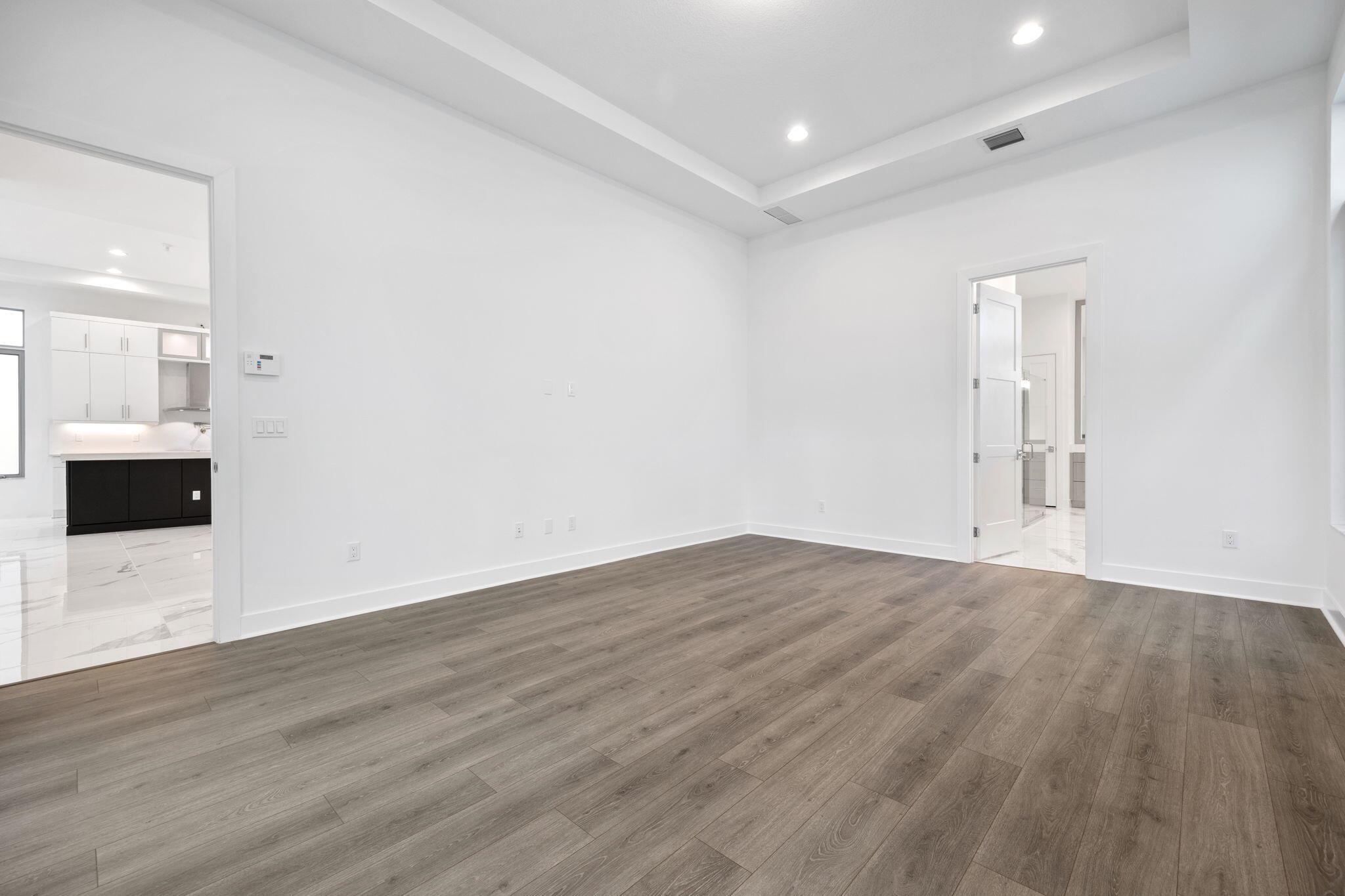 ALTON NEIGHBORHOOD - Residential