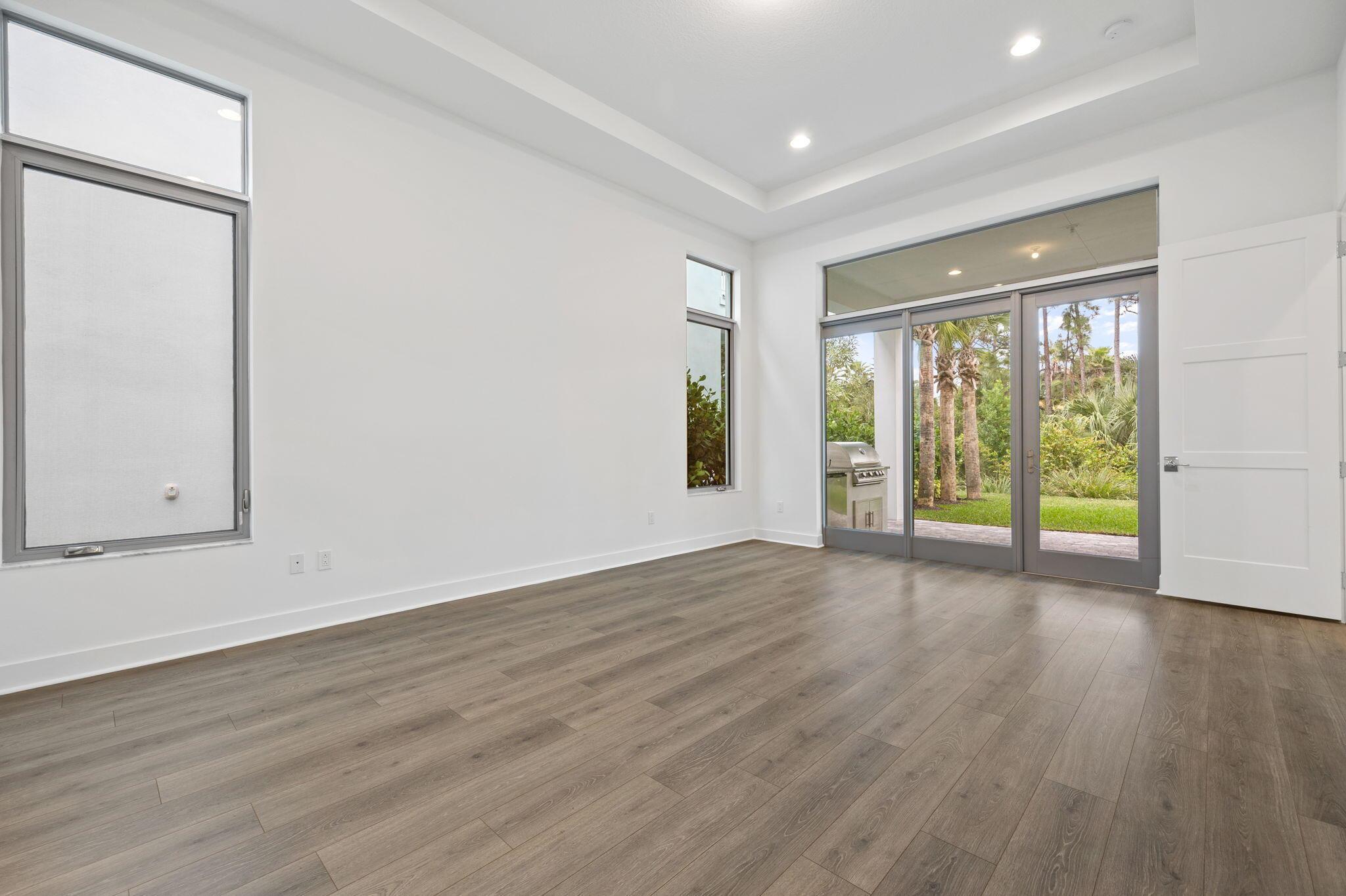 ALTON NEIGHBORHOOD - Residential