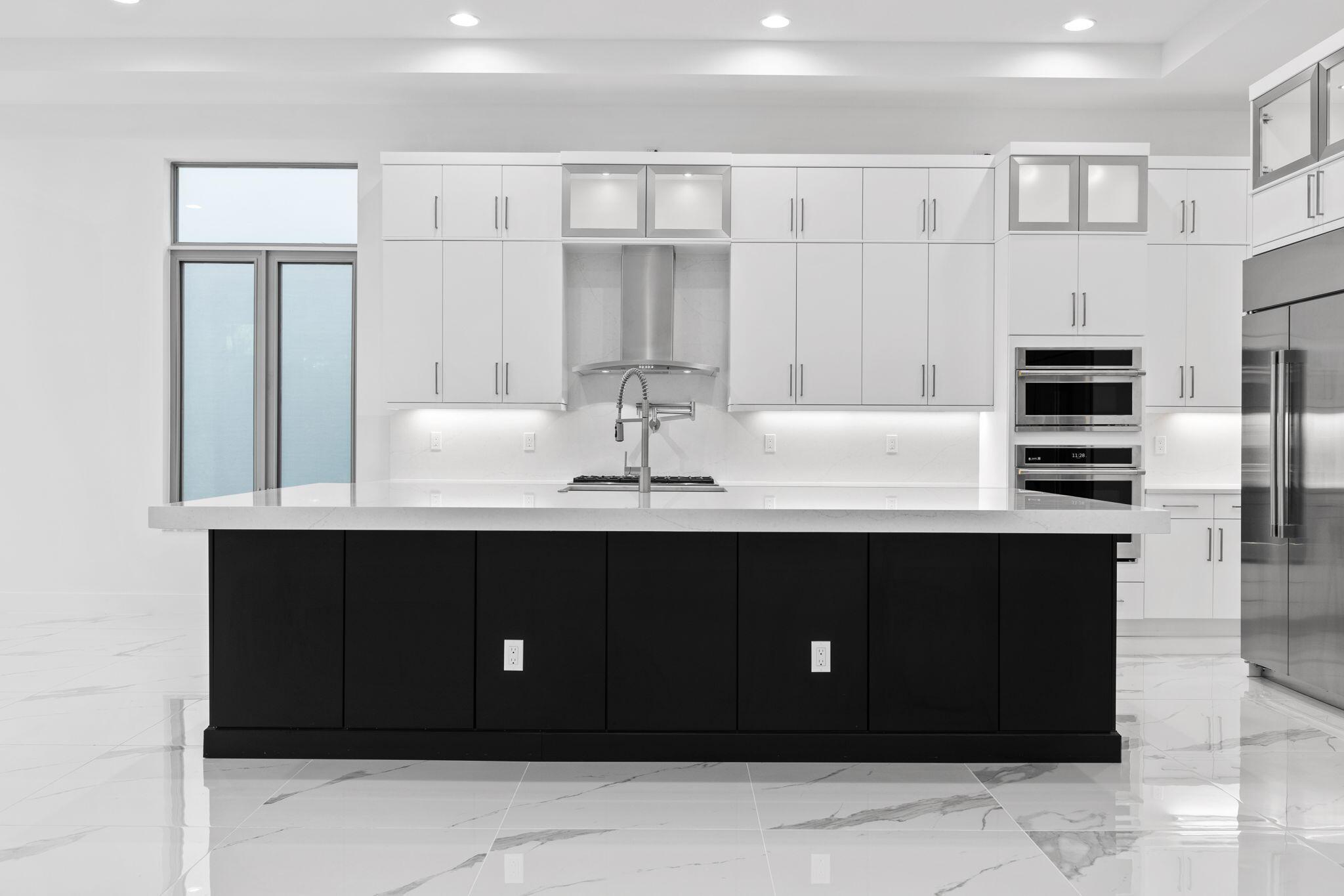 ALTON NEIGHBORHOOD - Residential