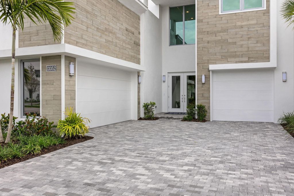 Photo of 13352 Bernoulli Way, Palm Beach Gardens, FL 33418 (MLS # R10941900)