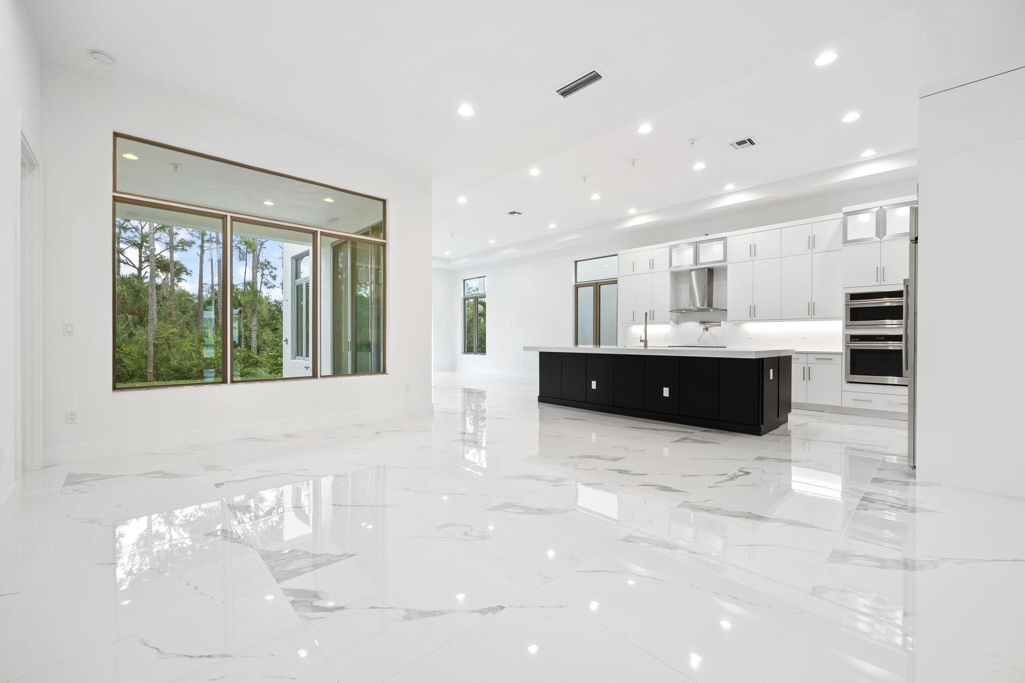 ALTON NEIGHBORHOOD - Residential