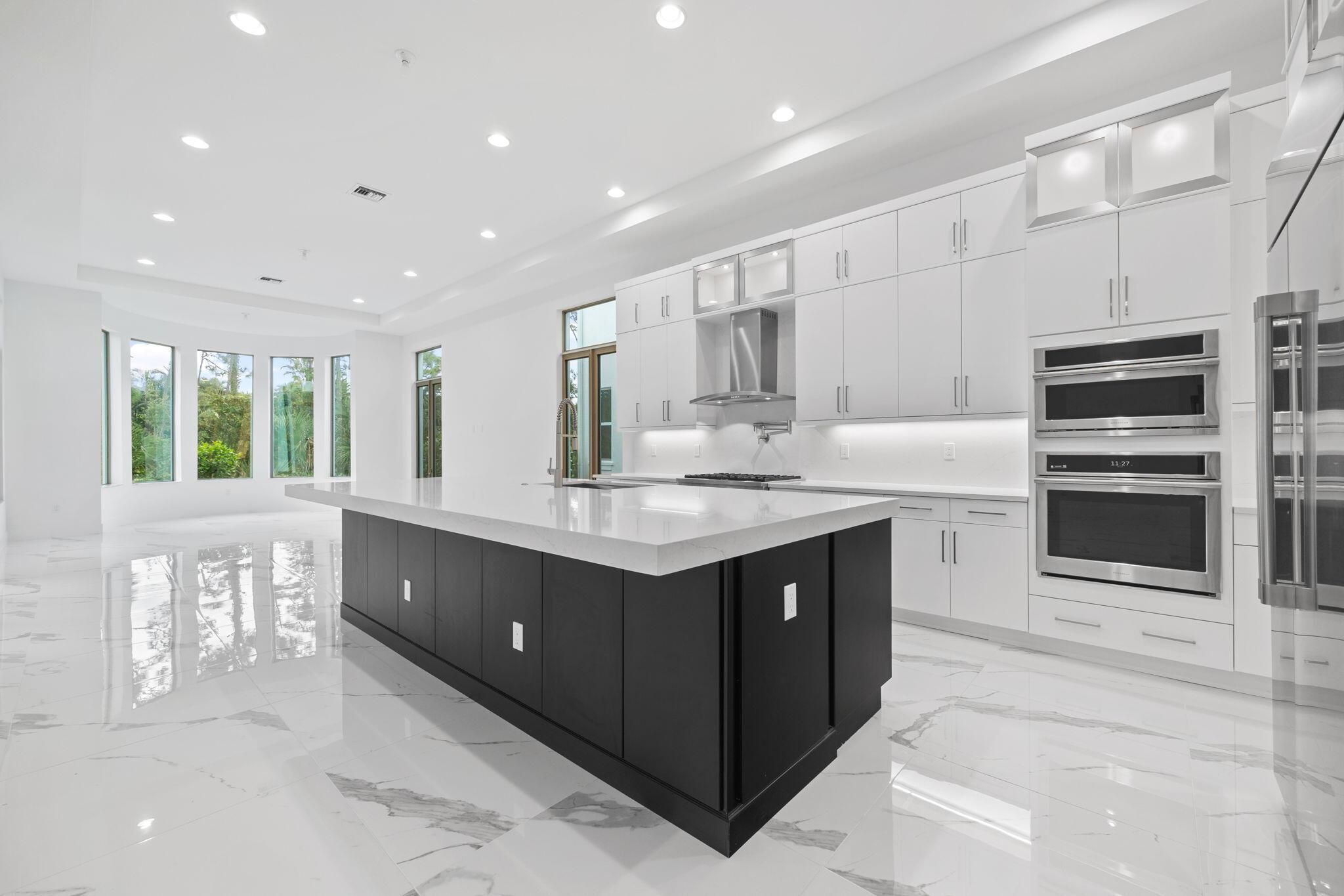 ALTON NEIGHBORHOOD - Residential