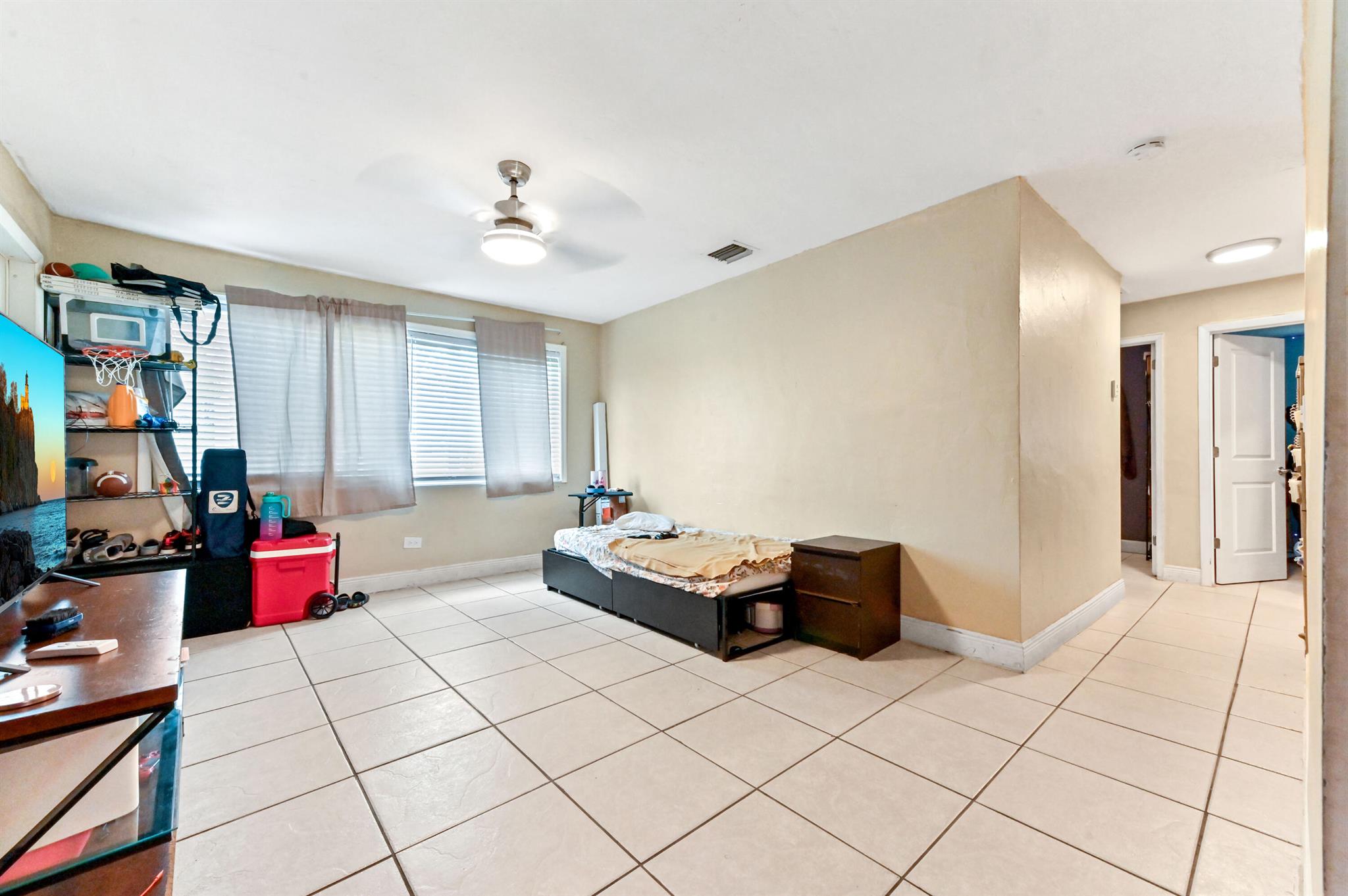 PLAYLAND VILLAGE - Residential