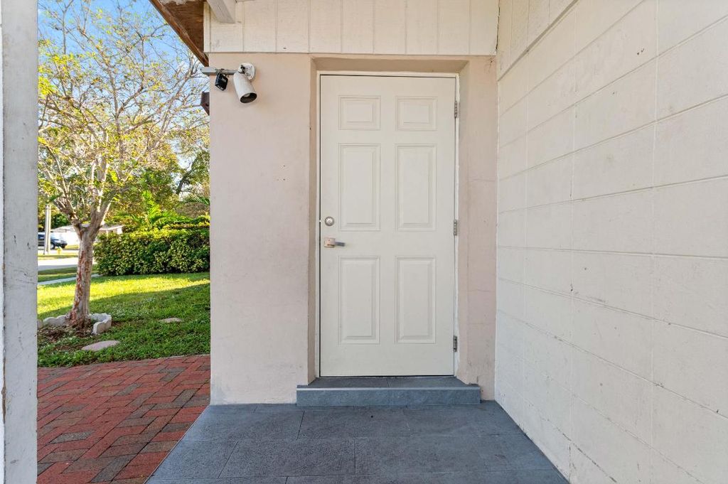 Photo of 5810 SW 38th Court, Davie, FL 33314 (MLS # R11096965)