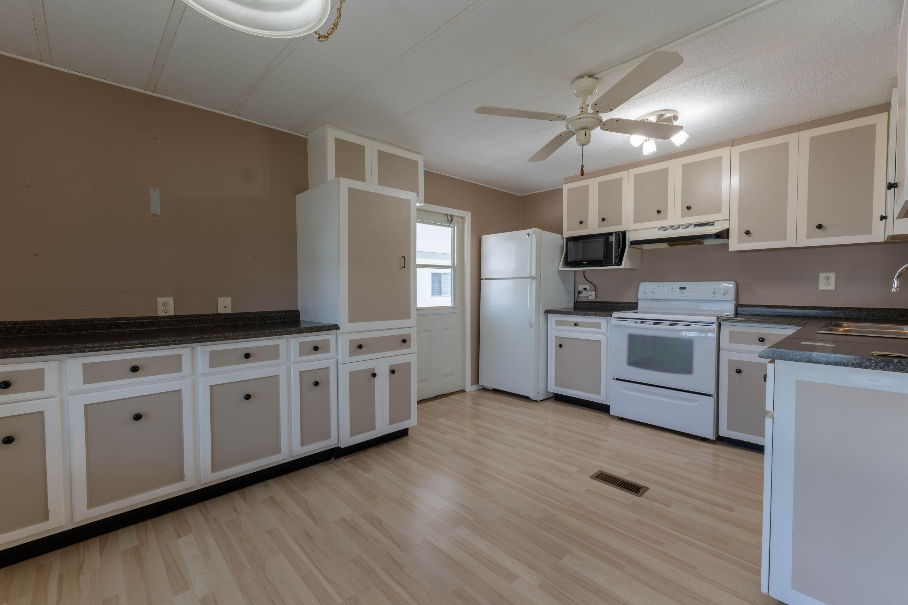 Spanish Lakes Golf Village - Residential