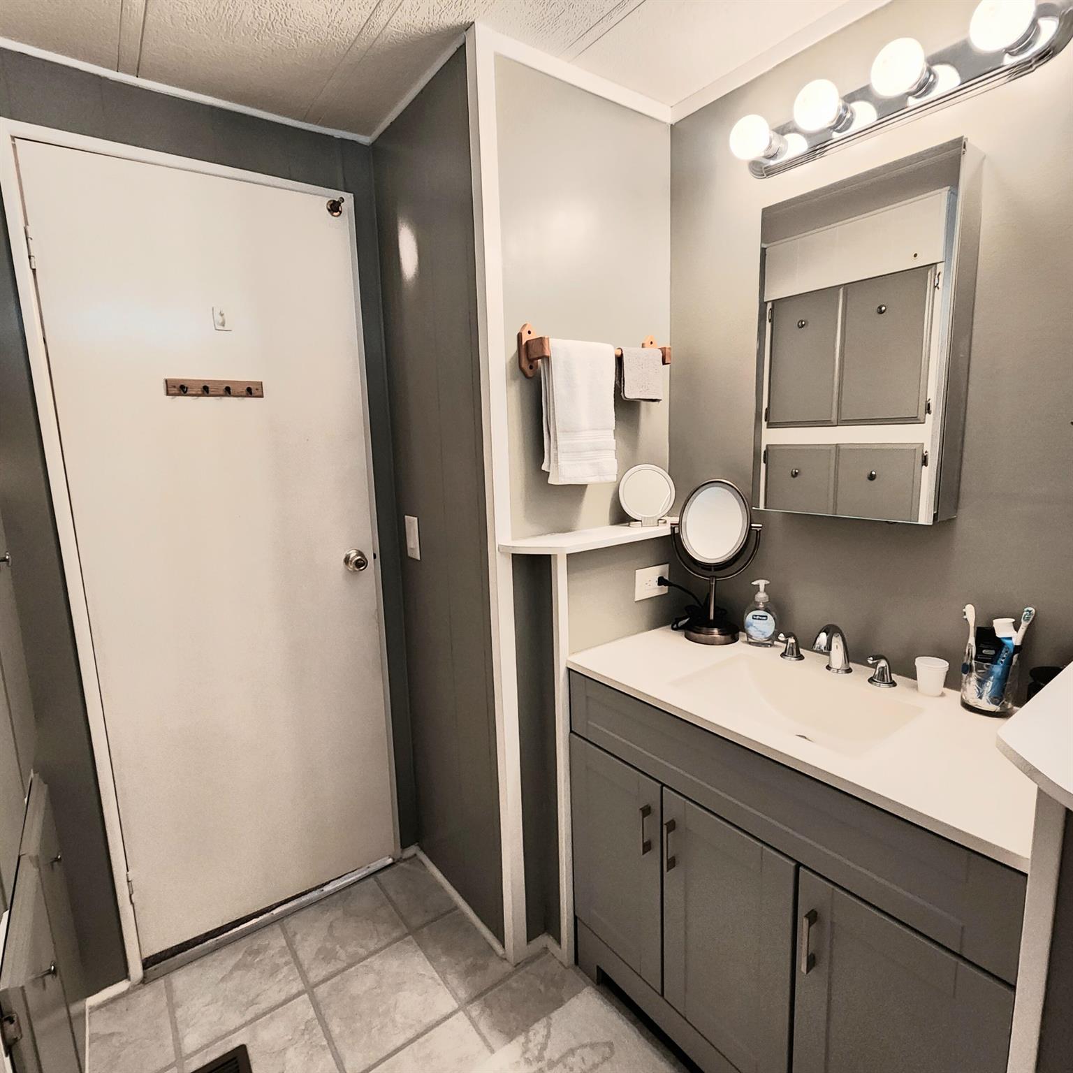 Spanish Lakes Golf Villag - Residential