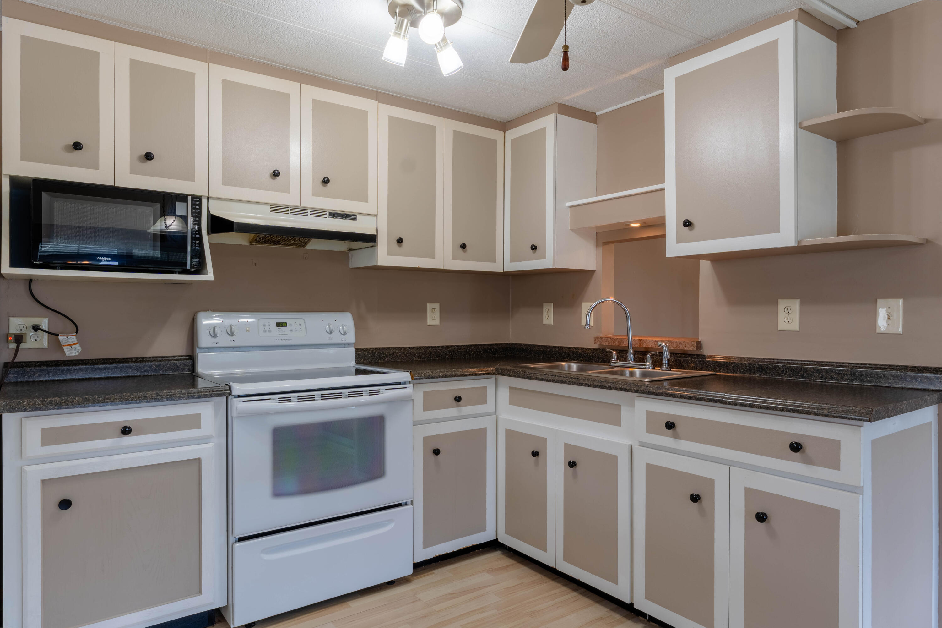 Spanish Lakes Golf Village - Residential