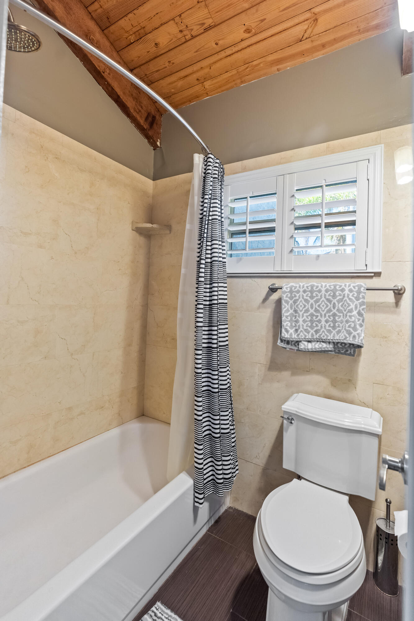 VICTORIA PARK CORR AMEN PLAT - Residential