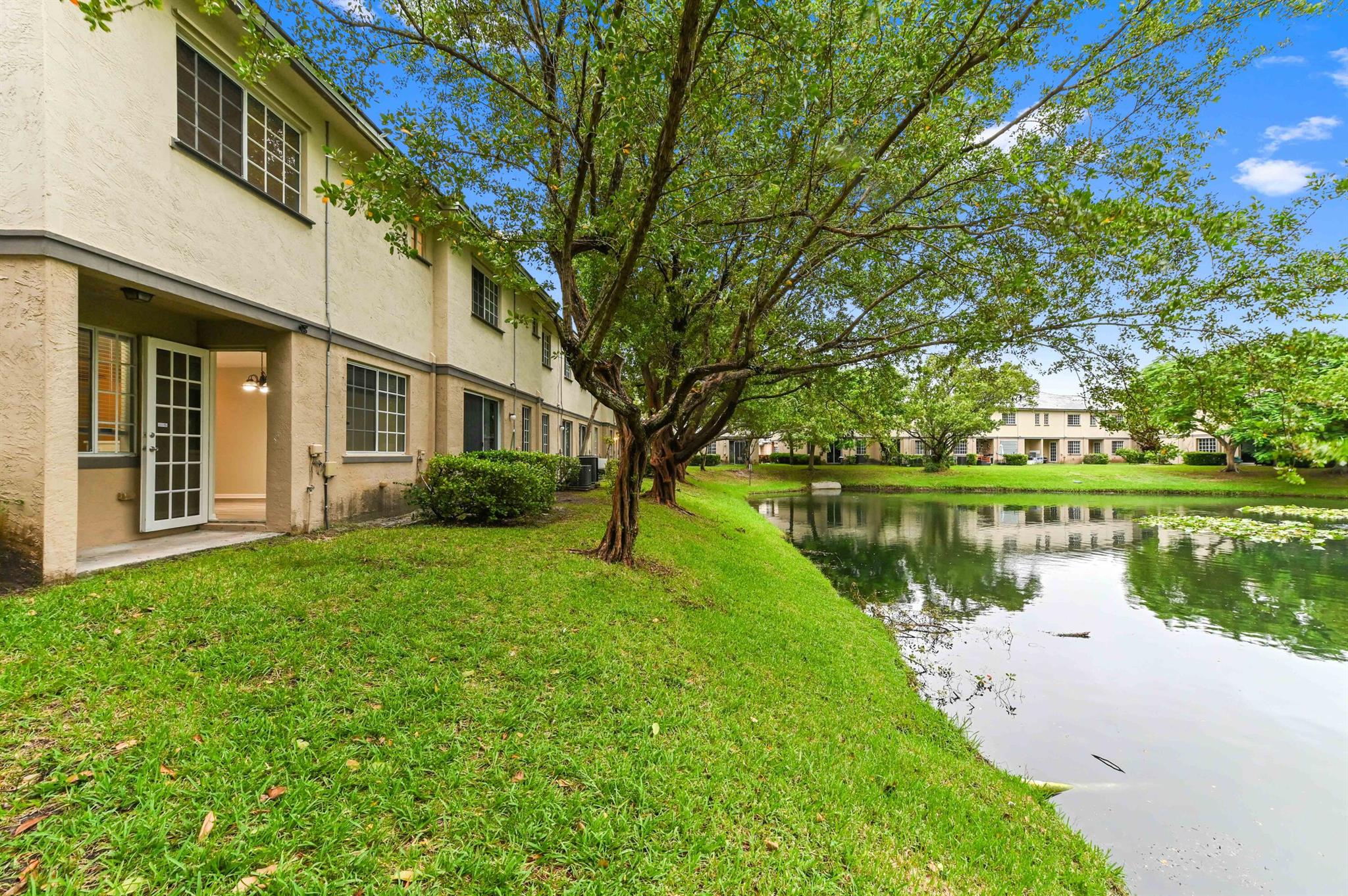 MARSH HARBOUR - Residential