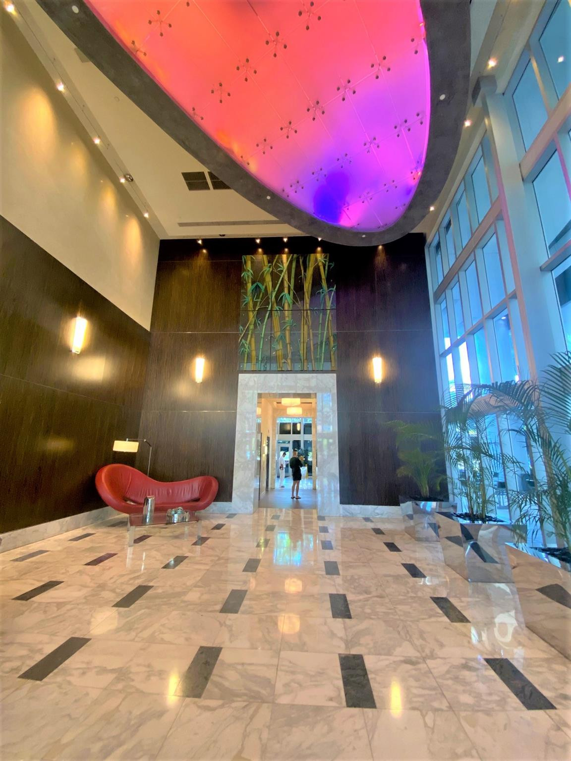 LATITUDE ON THE RIVER - Residential