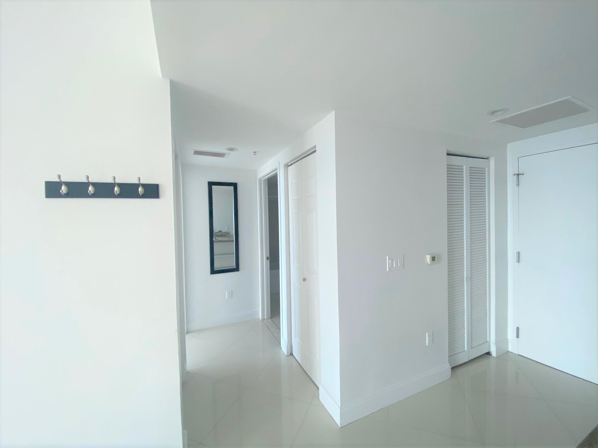 LATITUDE ON THE RIVER - Residential