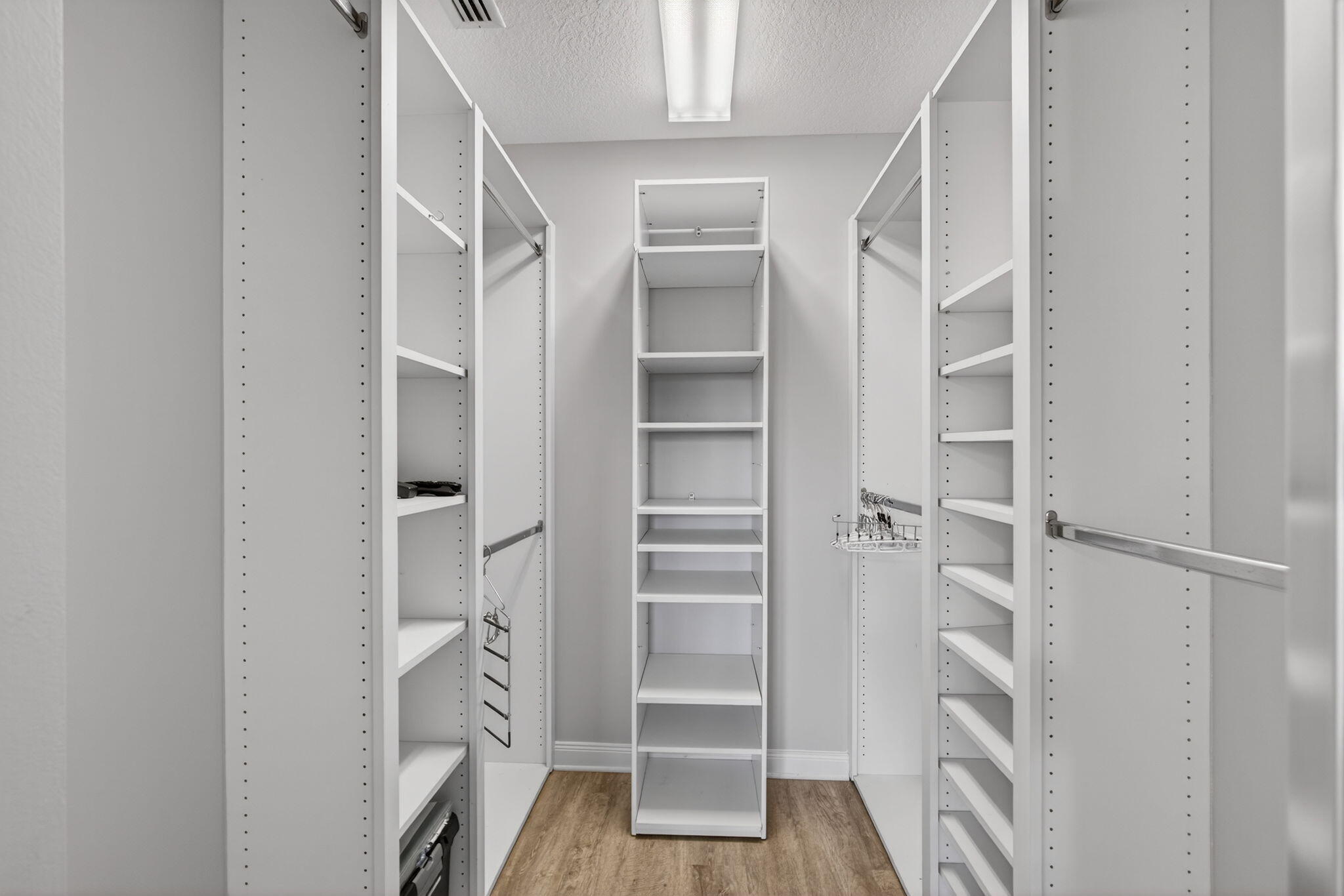 THE RETREAT - Residential