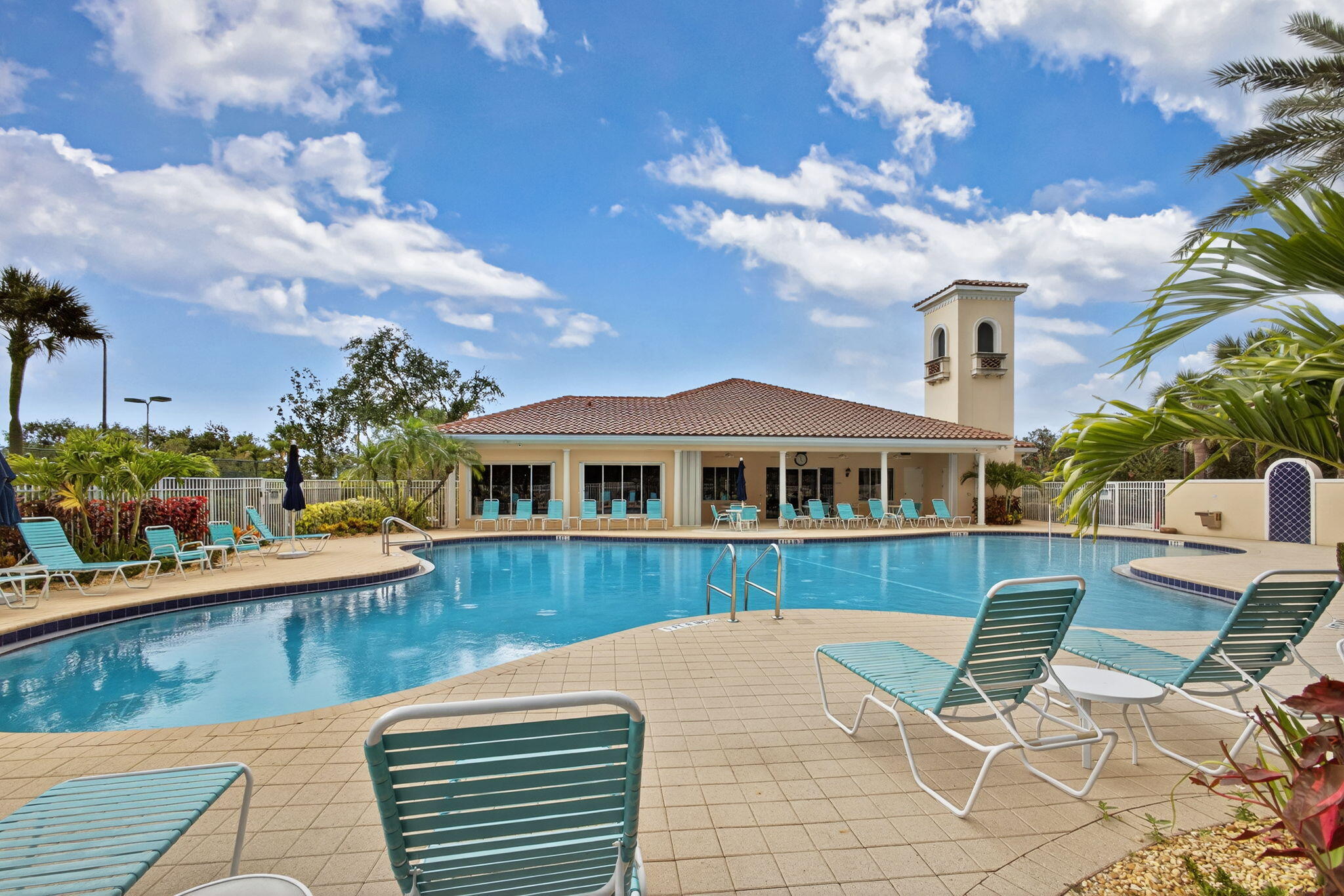 THE RETREAT - Residential