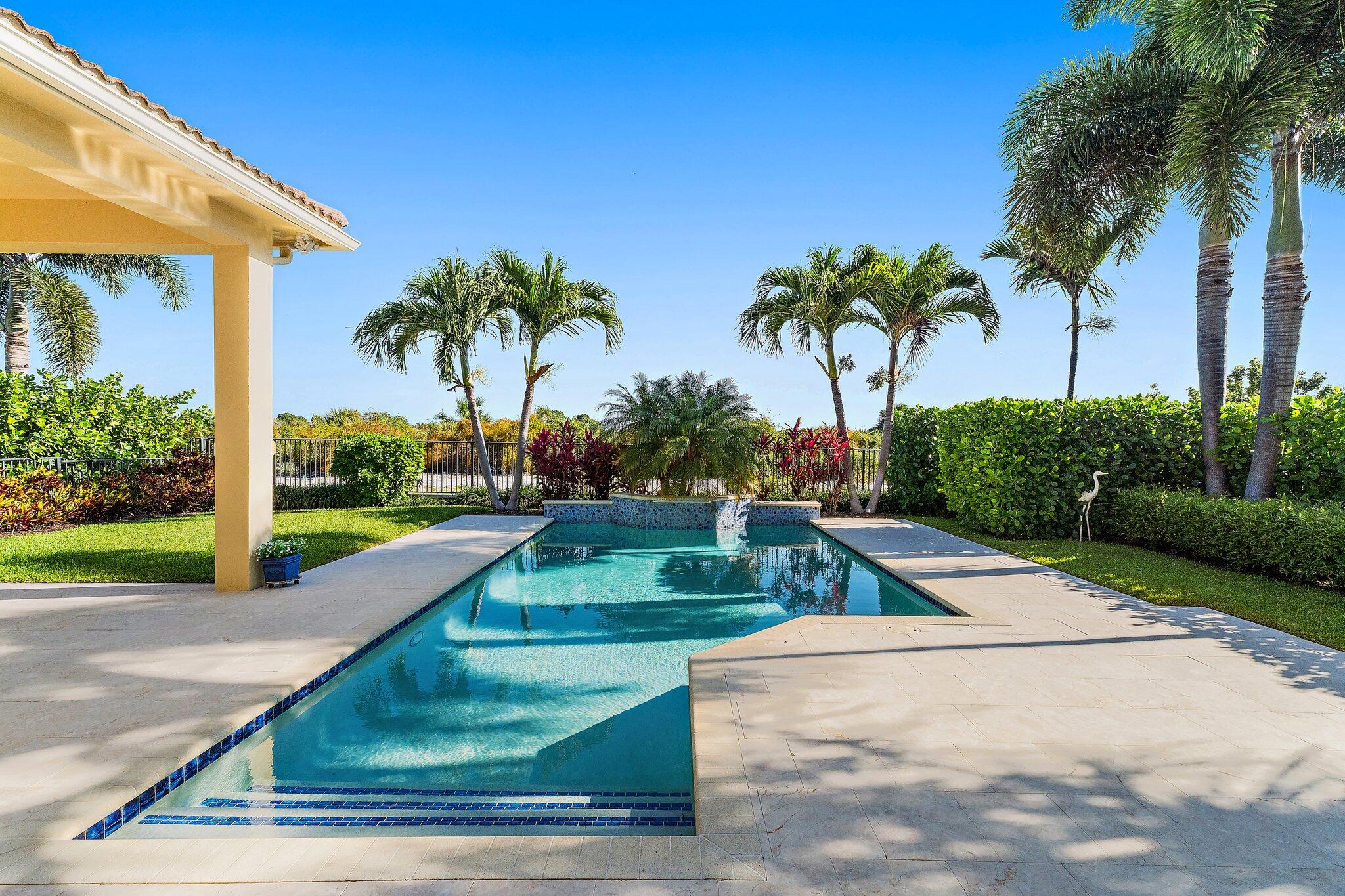 1715 W Hemingway Drive, Juno Beach, FL, 33408/$2,495,000 4 1715 W Hemingway Drive