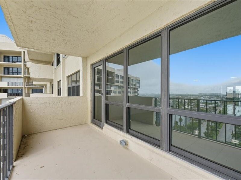 SEA RANCH CLUB CONDO - Residential Lease