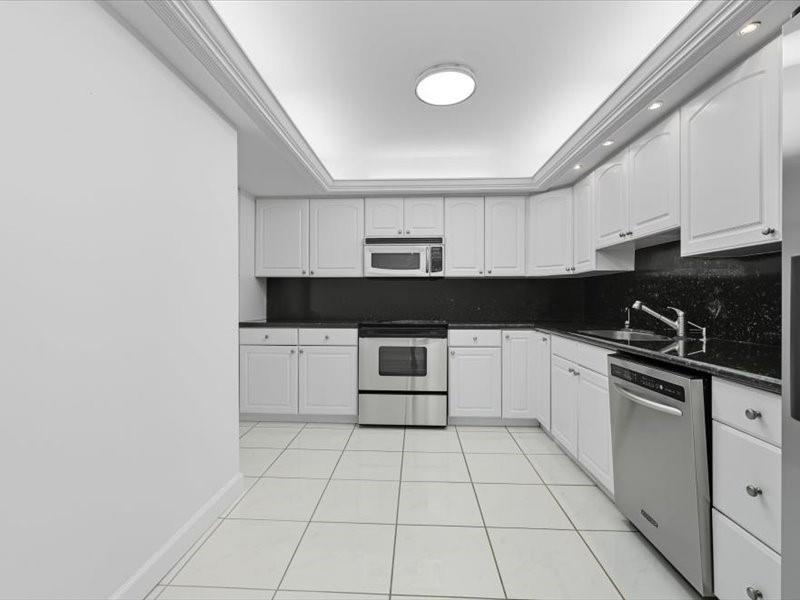 SEA RANCH CLUB CONDO - Residential Lease