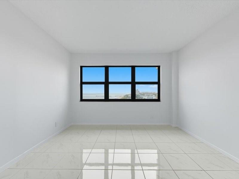 SEA RANCH CLUB CONDO - Residential Lease